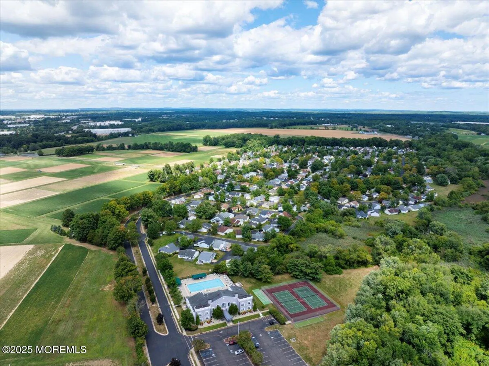 Property Slideshow image 29 of 31 | 5 jaffreyton close, Freehold, NJ, 07728