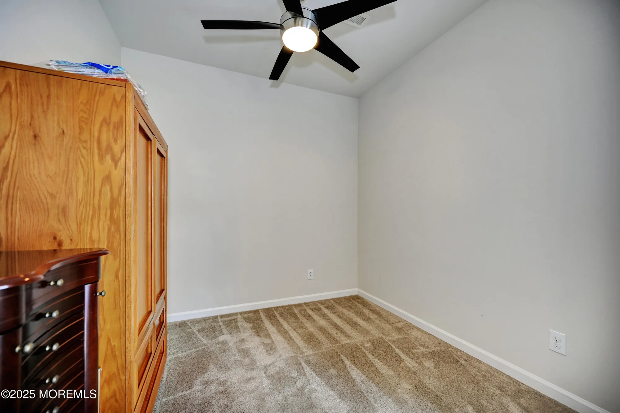 Property Slideshow image 19 of 58 | 3 w rossini ct, Farmingdale, NJ, 07727