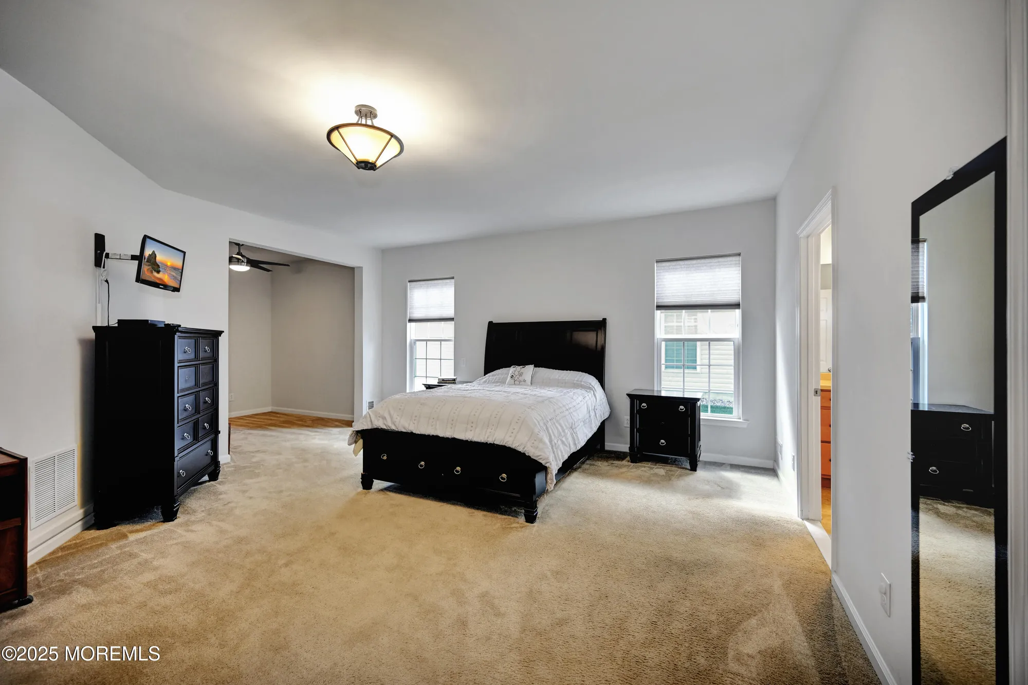 Property Slideshow image 18 of 58 | 3 w rossini ct, Farmingdale, NJ, 07727