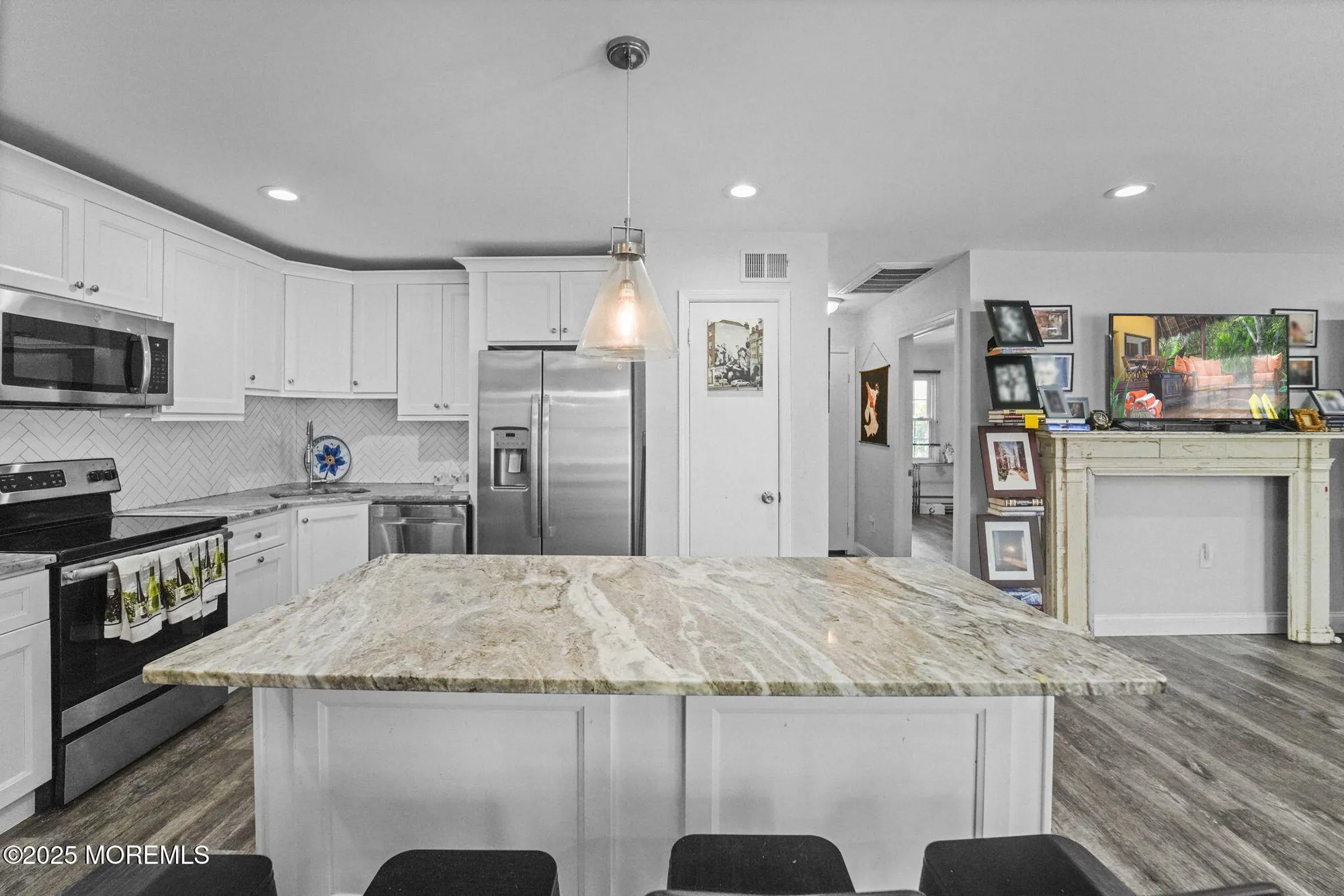 Property Slideshow image 9 of 50 | 32 plaza de las lobos a, Freehold, NJ, 07728