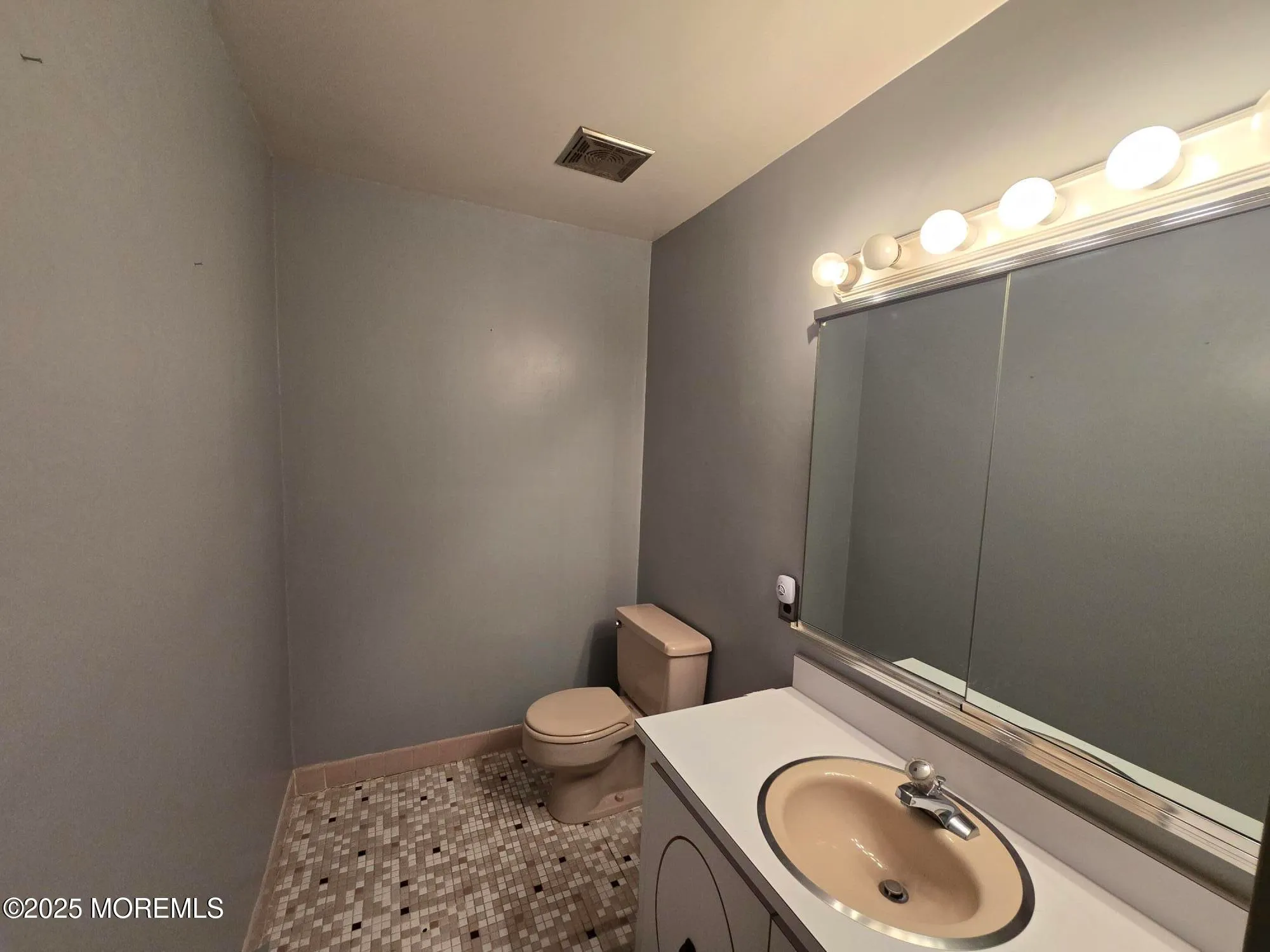 Property Slideshow image 17 of 20 | 12b potomac ln, Whiting, NJ, 08759