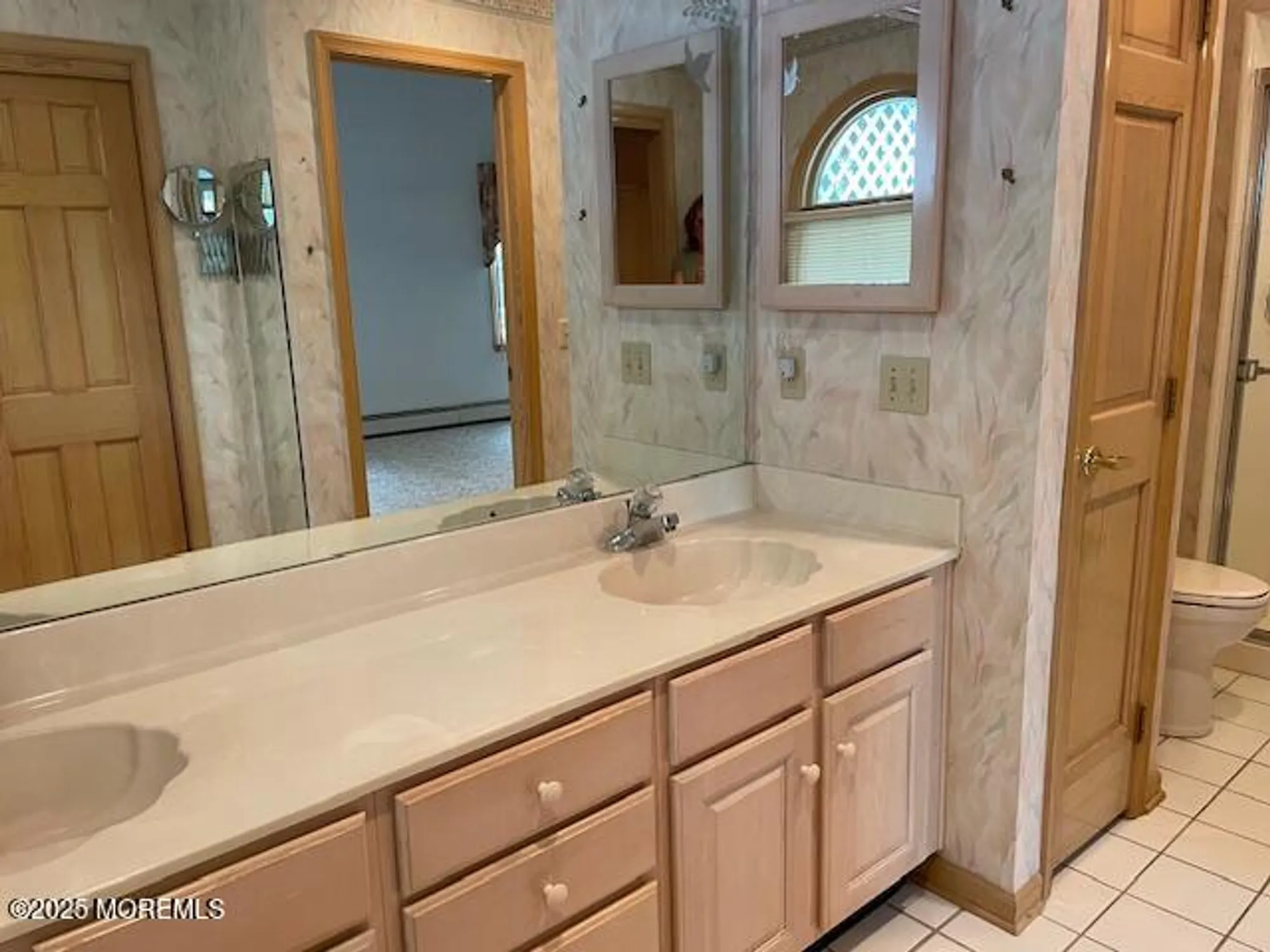 Property Slideshow image 25 of 47 | 1580 scholar pl, Toms River, NJ, 08755