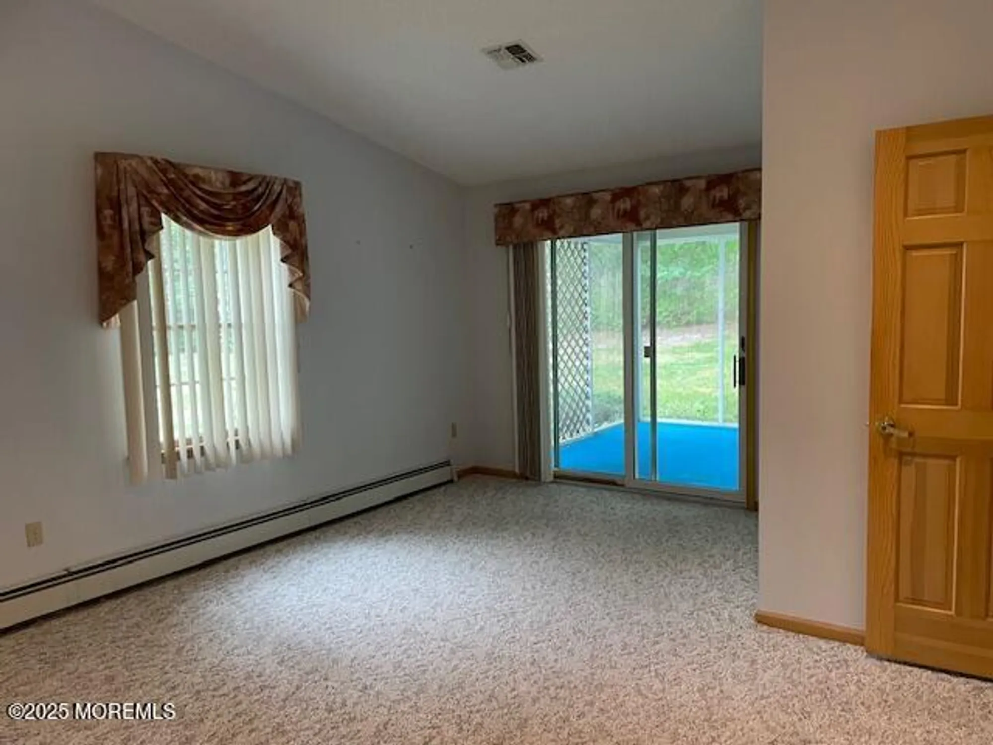 Property Slideshow image 22 of 47 | 1580 scholar pl, Toms River, NJ, 08755