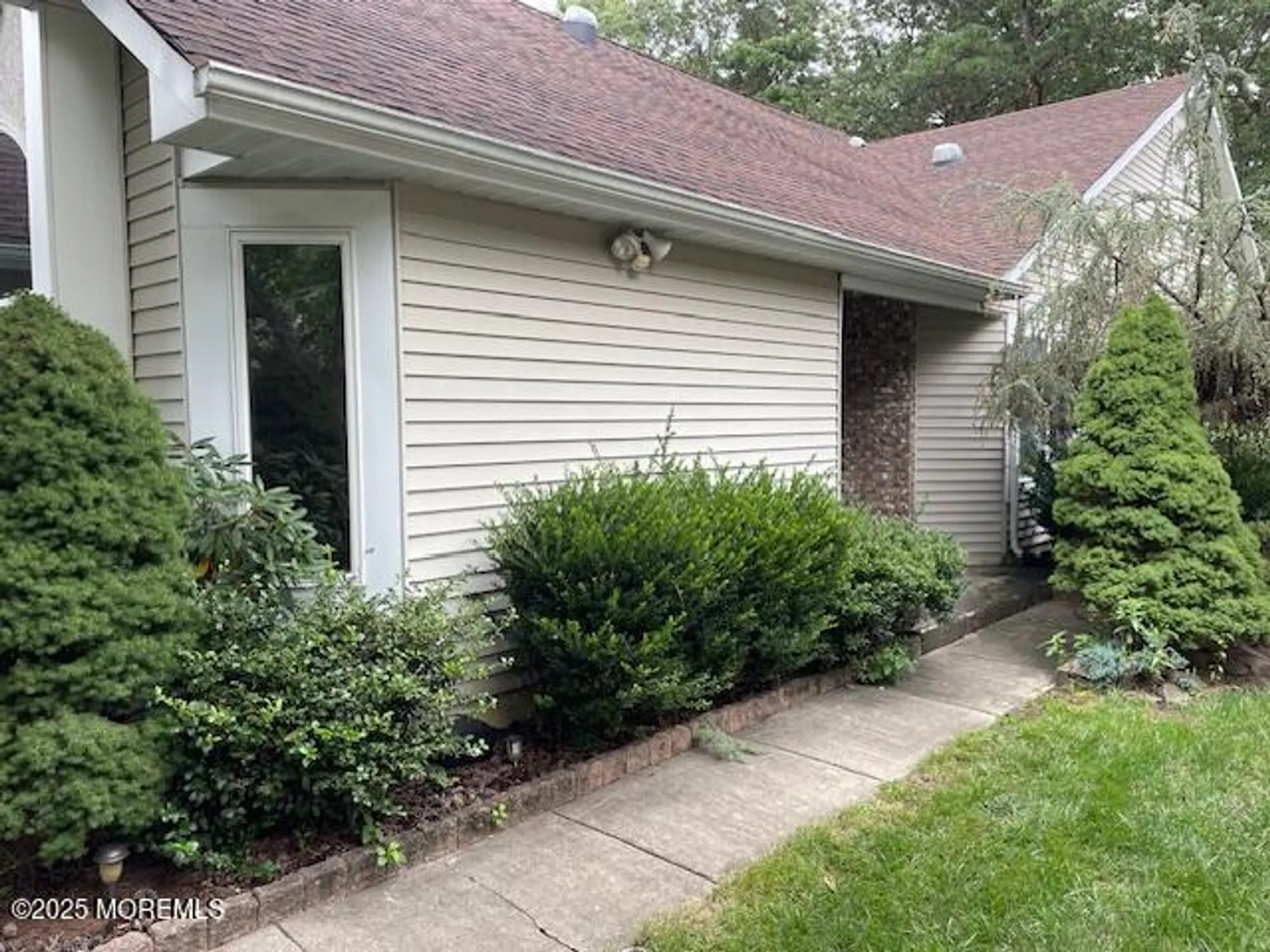 Property Slideshow image 3 of 47 | 1580 scholar pl, Toms River, NJ, 08755