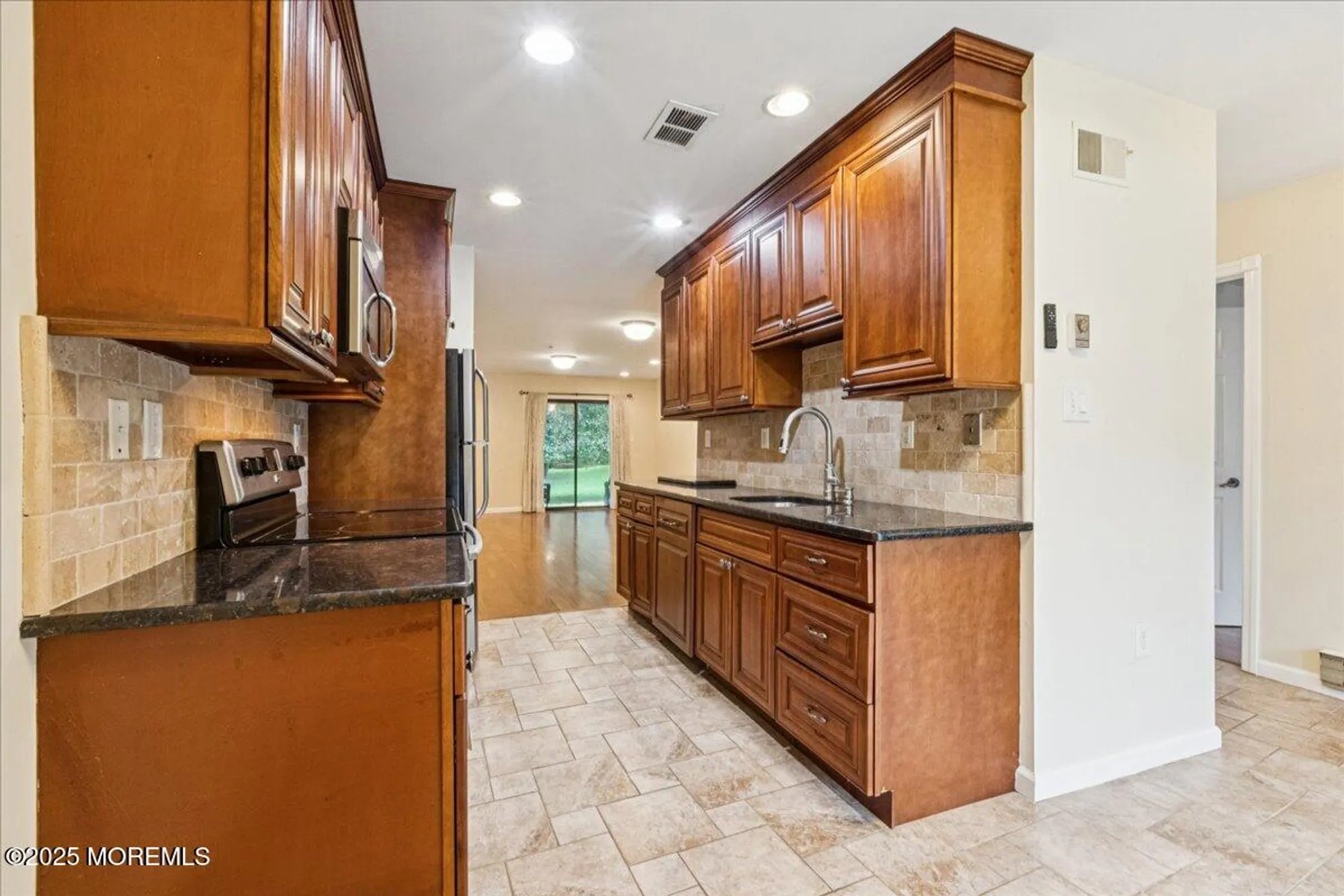 Property Slideshow image 7 of 21 | 70 overlook way e, Manalapan, NJ, 07726