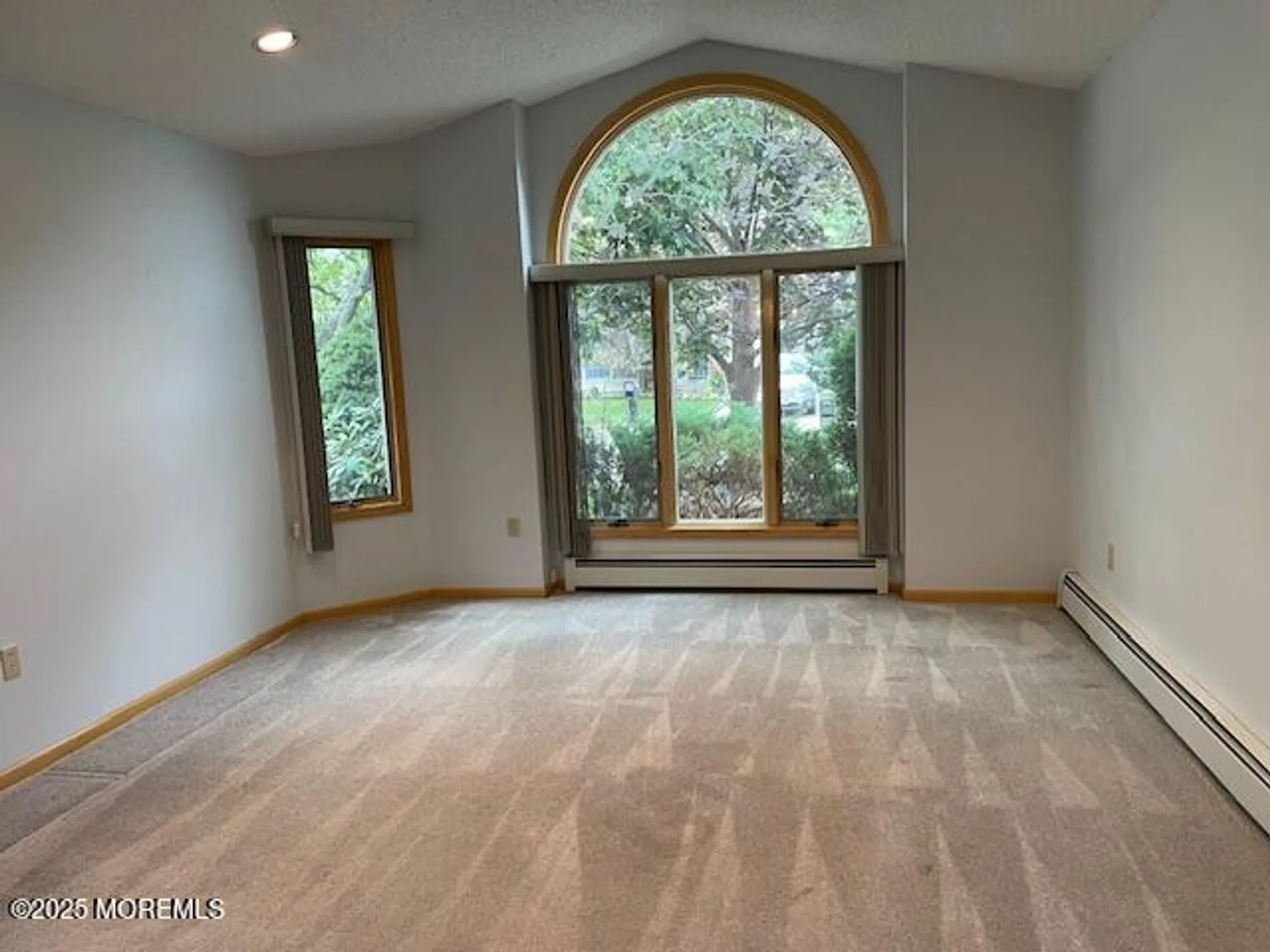 Property Slideshow image 7 of 47 | 1580 scholar pl, Toms River, NJ, 08755