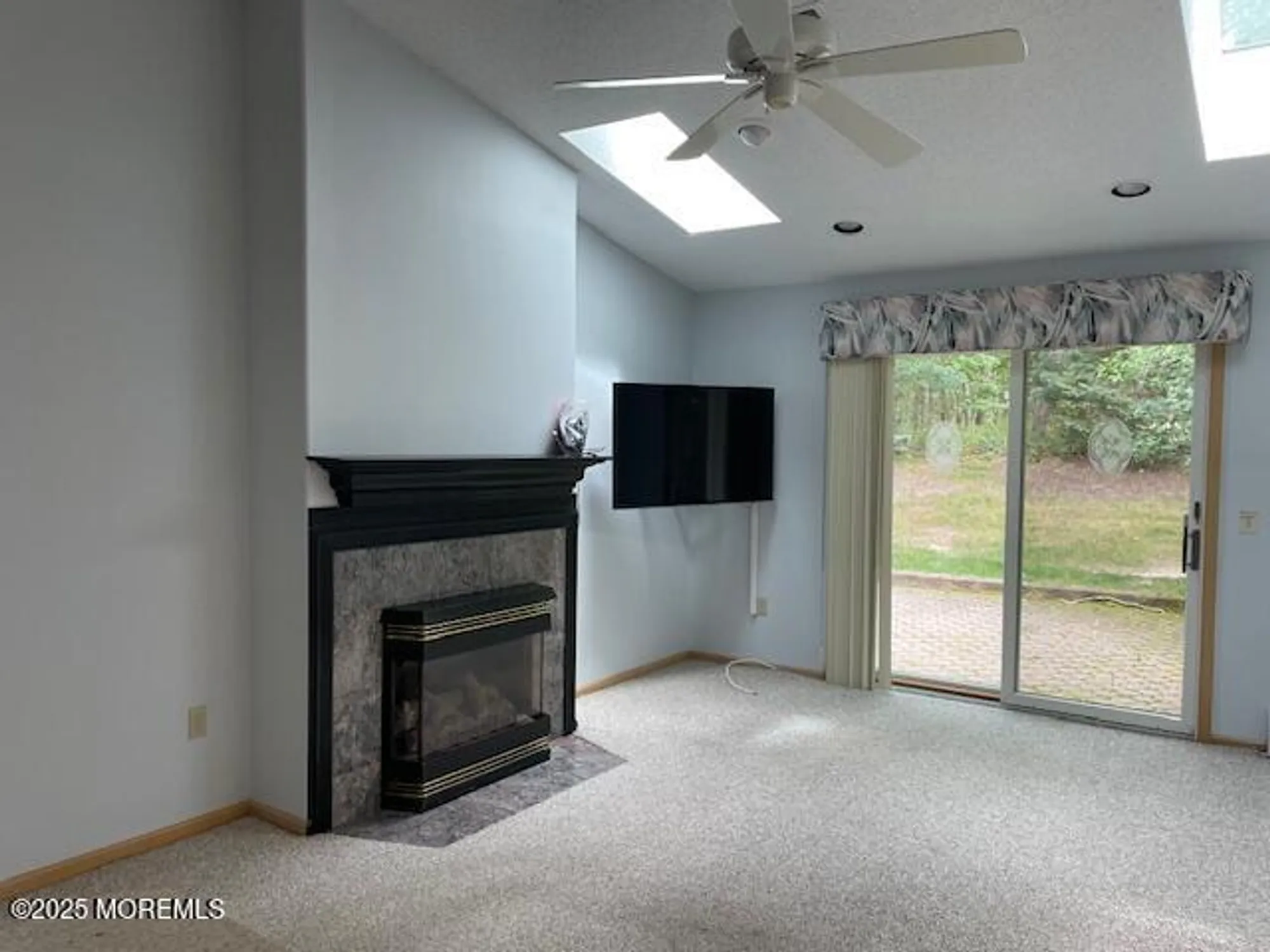 Property Slideshow image 18 of 47 | 1580 scholar pl, Toms River, NJ, 08755