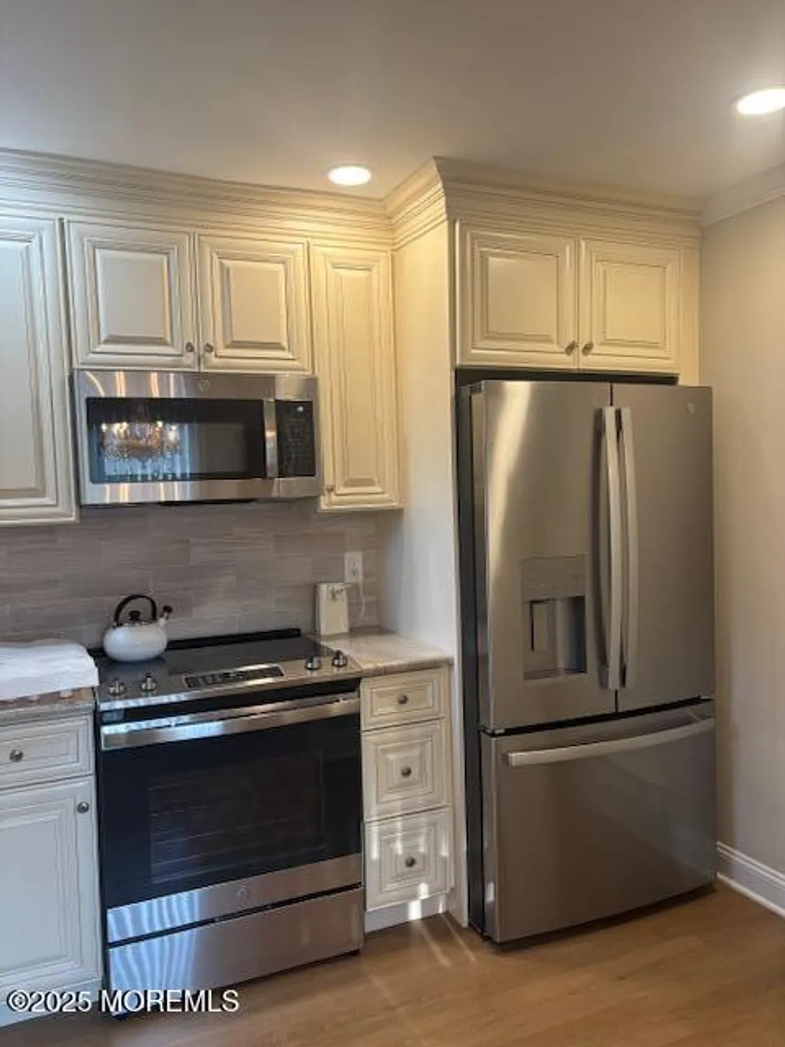 Property Slideshow image 11 of 19 | 786 hudson pkwy, Whiting, NJ, 08759