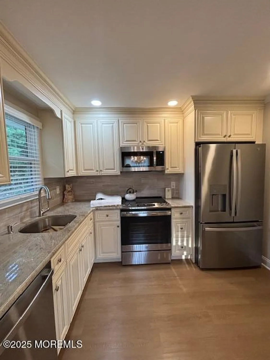 Property Slideshow image 12 of 19 | 786 hudson pkwy, Whiting, NJ, 08759