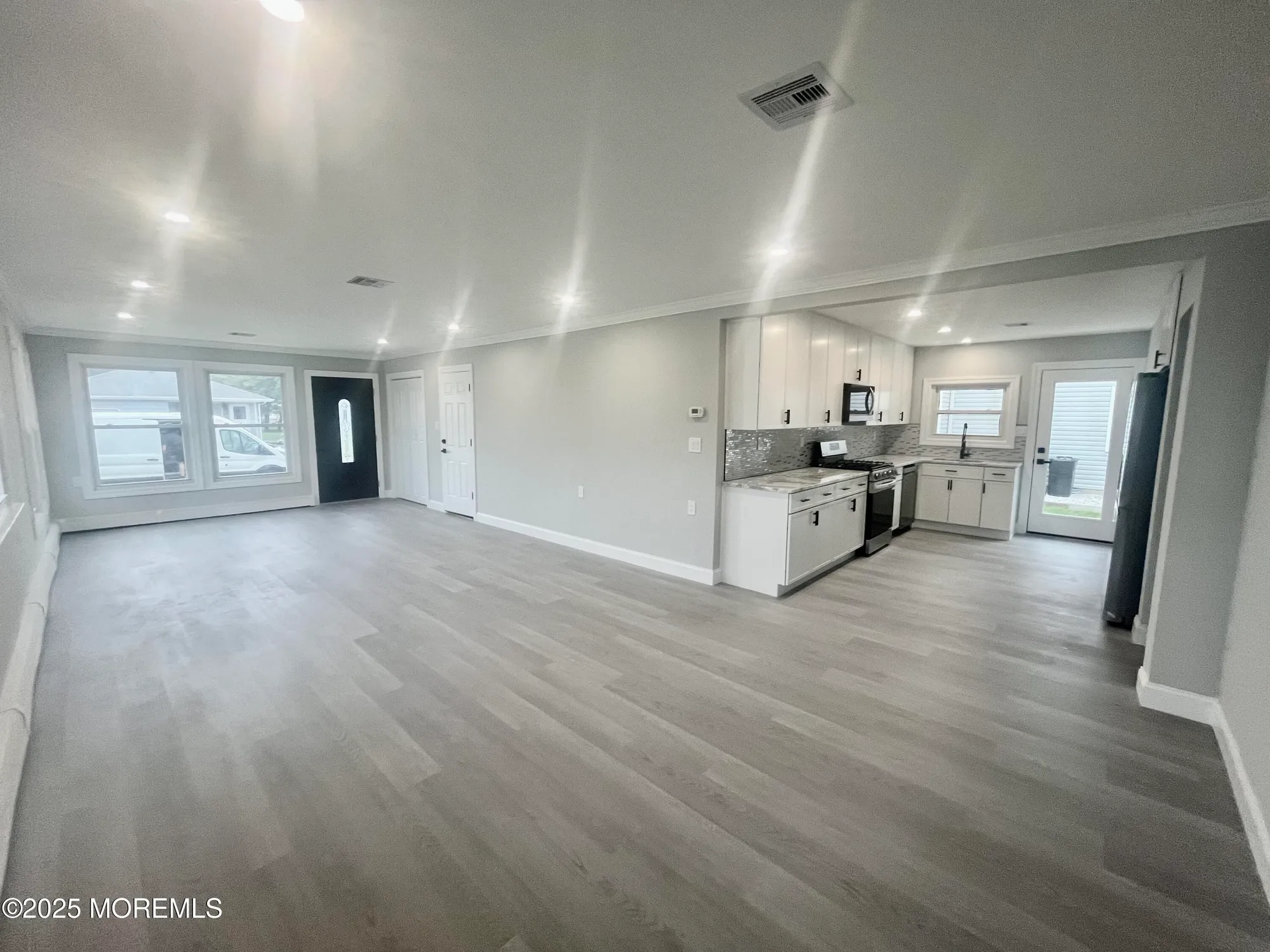 Property Slideshow image 9 of 28 | 13 saint martin pl, Toms River, NJ, 08757