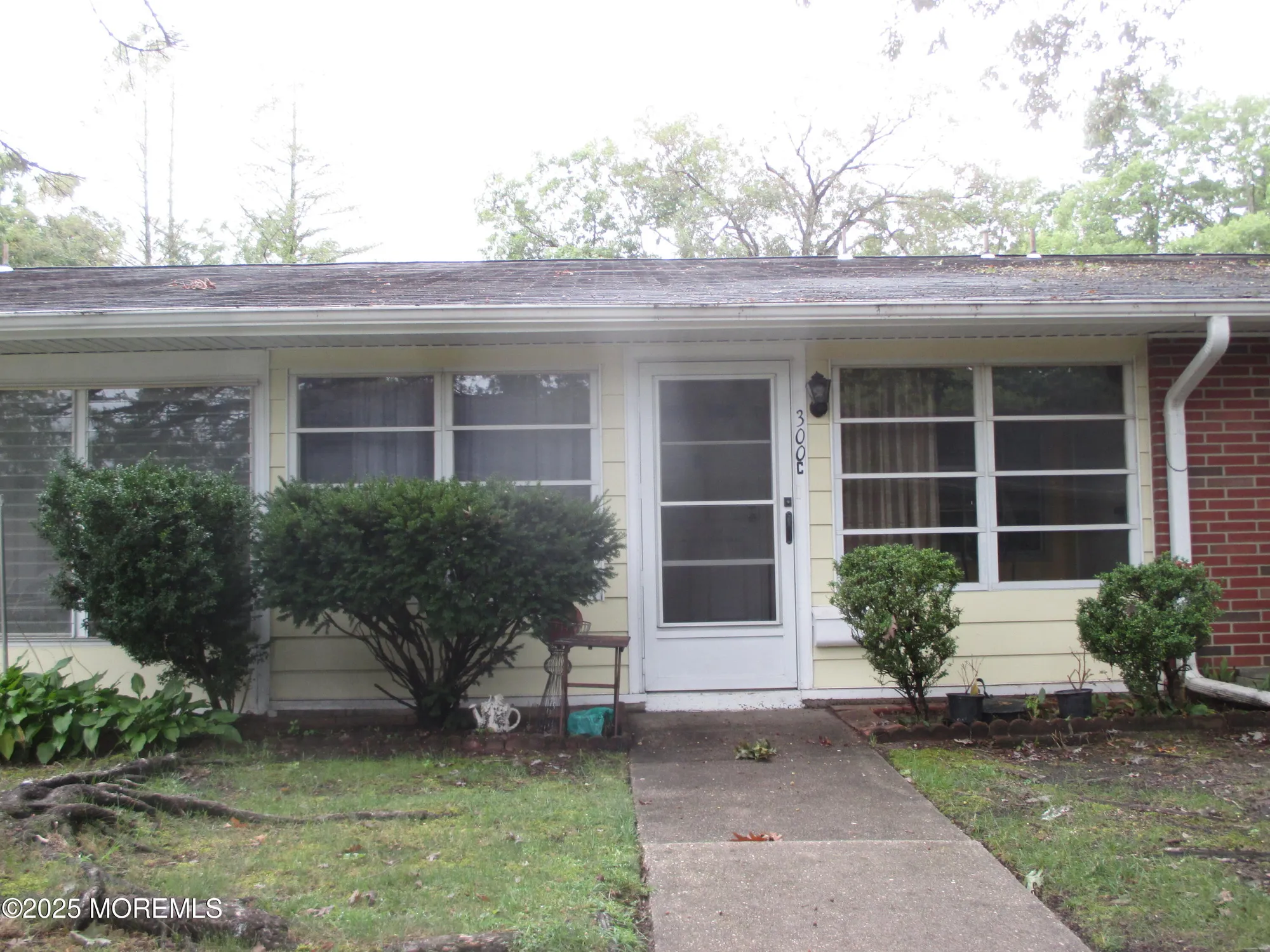 Property Slideshow image 2 of 4 | 300c malvern ct, Lakewood, NJ, 08701