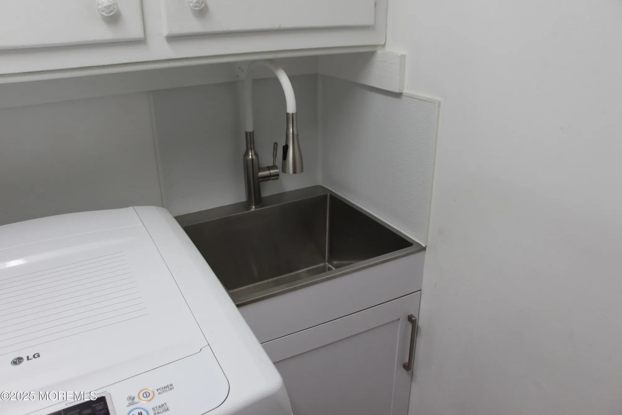 Property Slideshow image 17 of 26 | 18a independence pkwy, Whiting, NJ, 08759