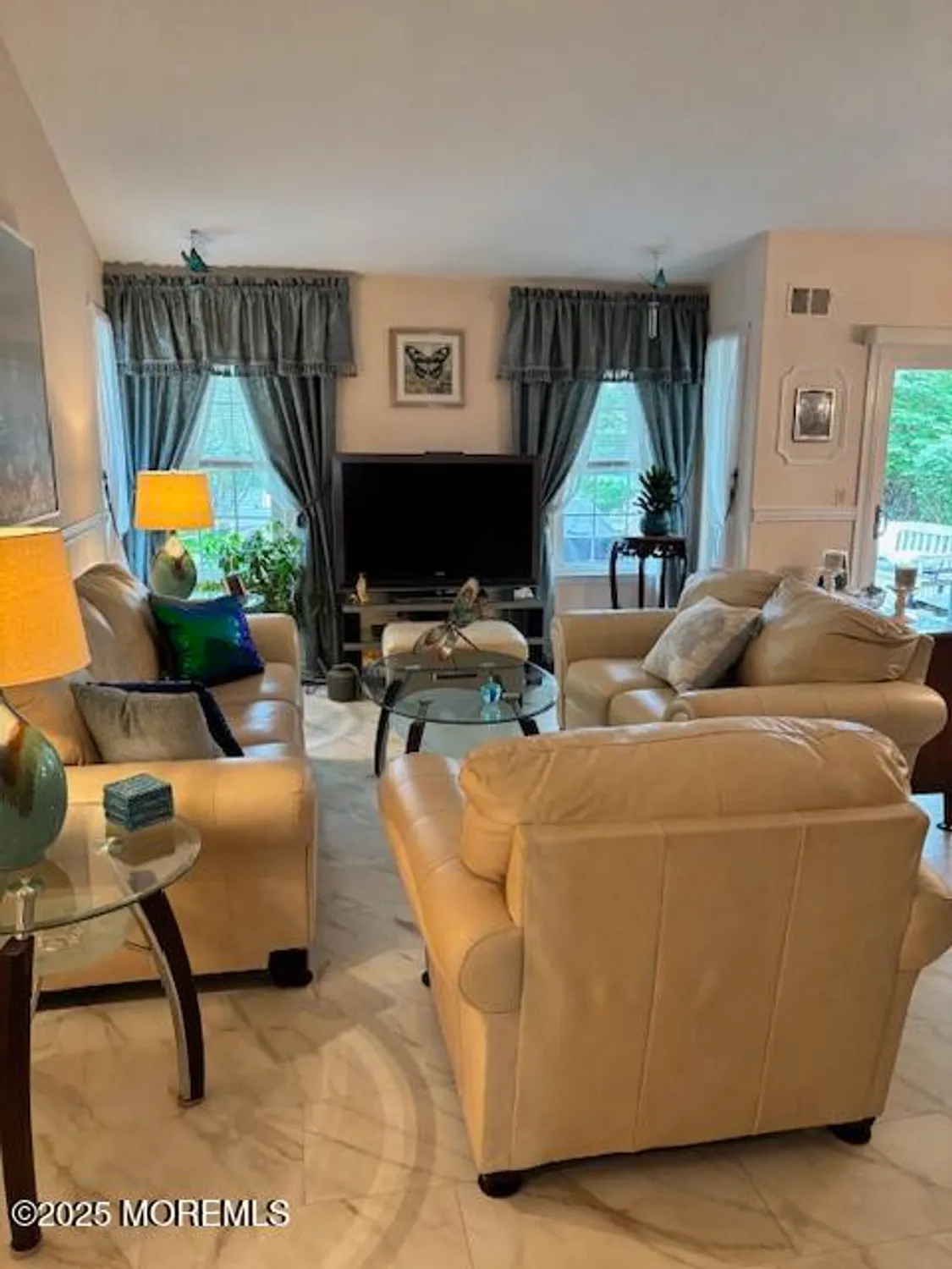 Property Slideshow image 12 of 22 | 1038a canterbury dr, Manchester, NJ, 08759