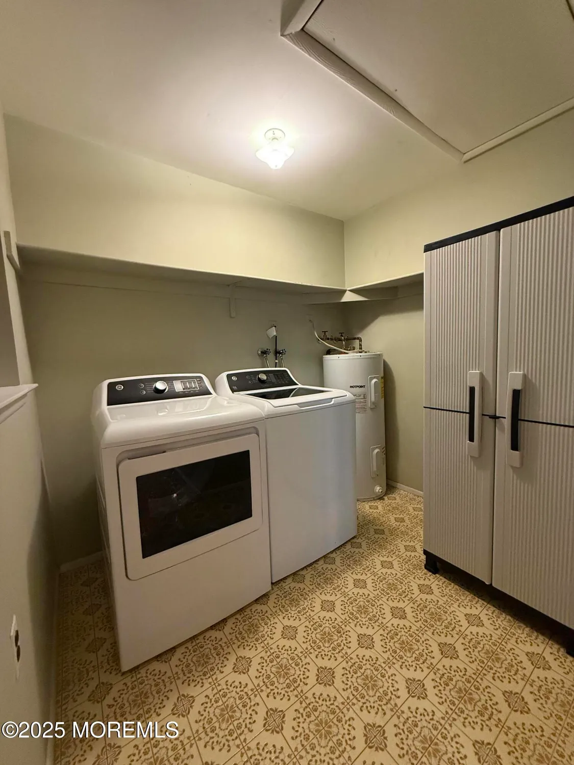 Property Slideshow image 9 of 25 | 51 independence pkwy b, Whiting, NJ, 08759