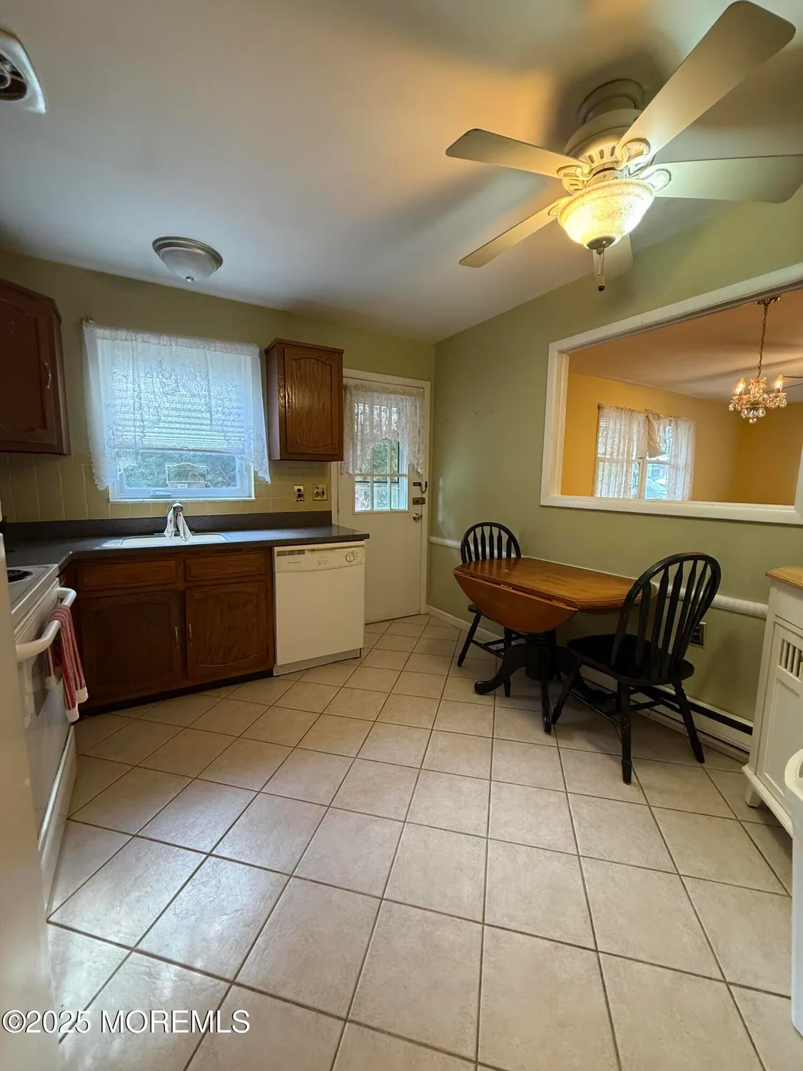 Property Slideshow image 11 of 25 | 51 independence pkwy b, Whiting, NJ, 08759