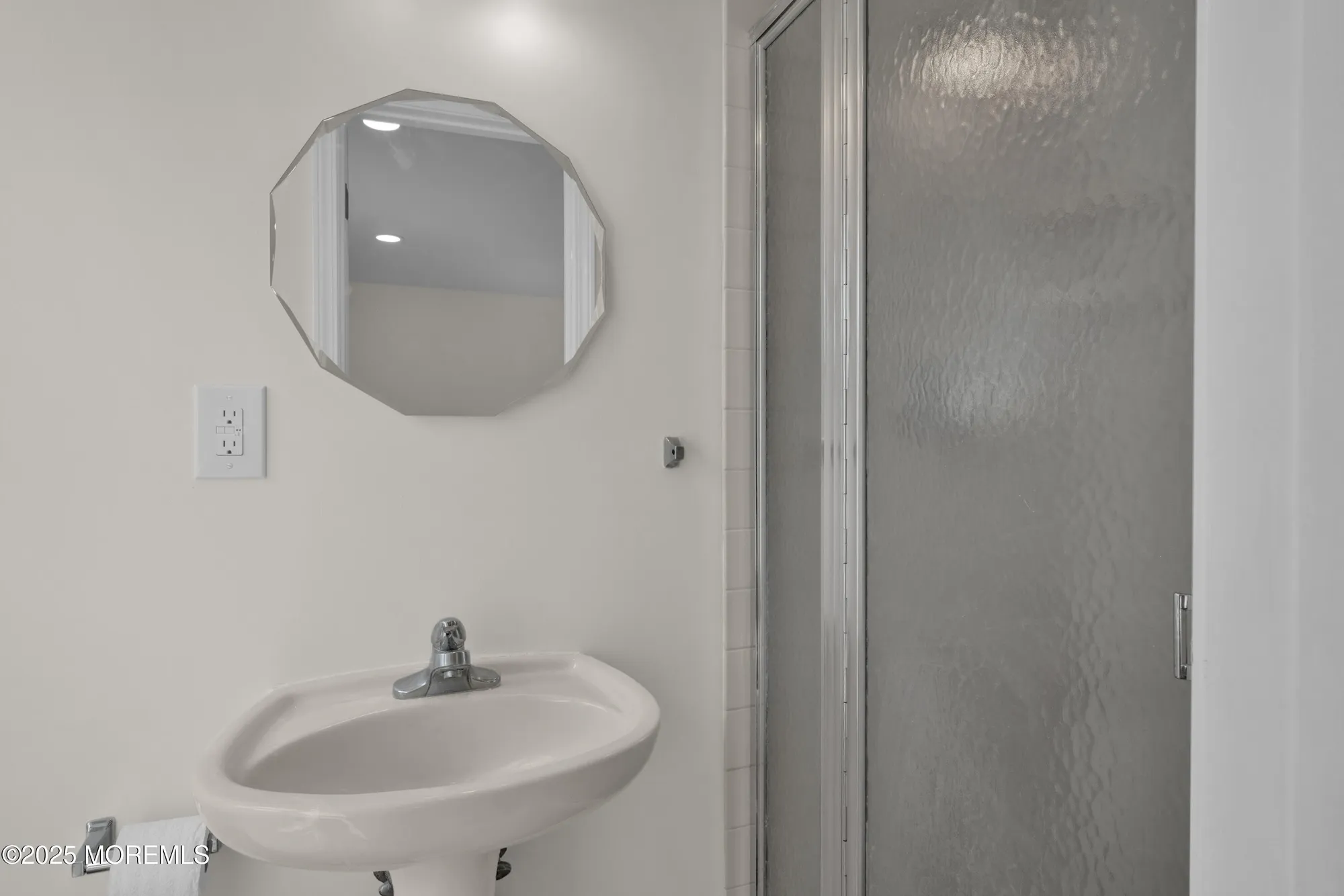 Property Slideshow image 10 of 18 | 2 stanford dr, Toms River, NJ, 08757