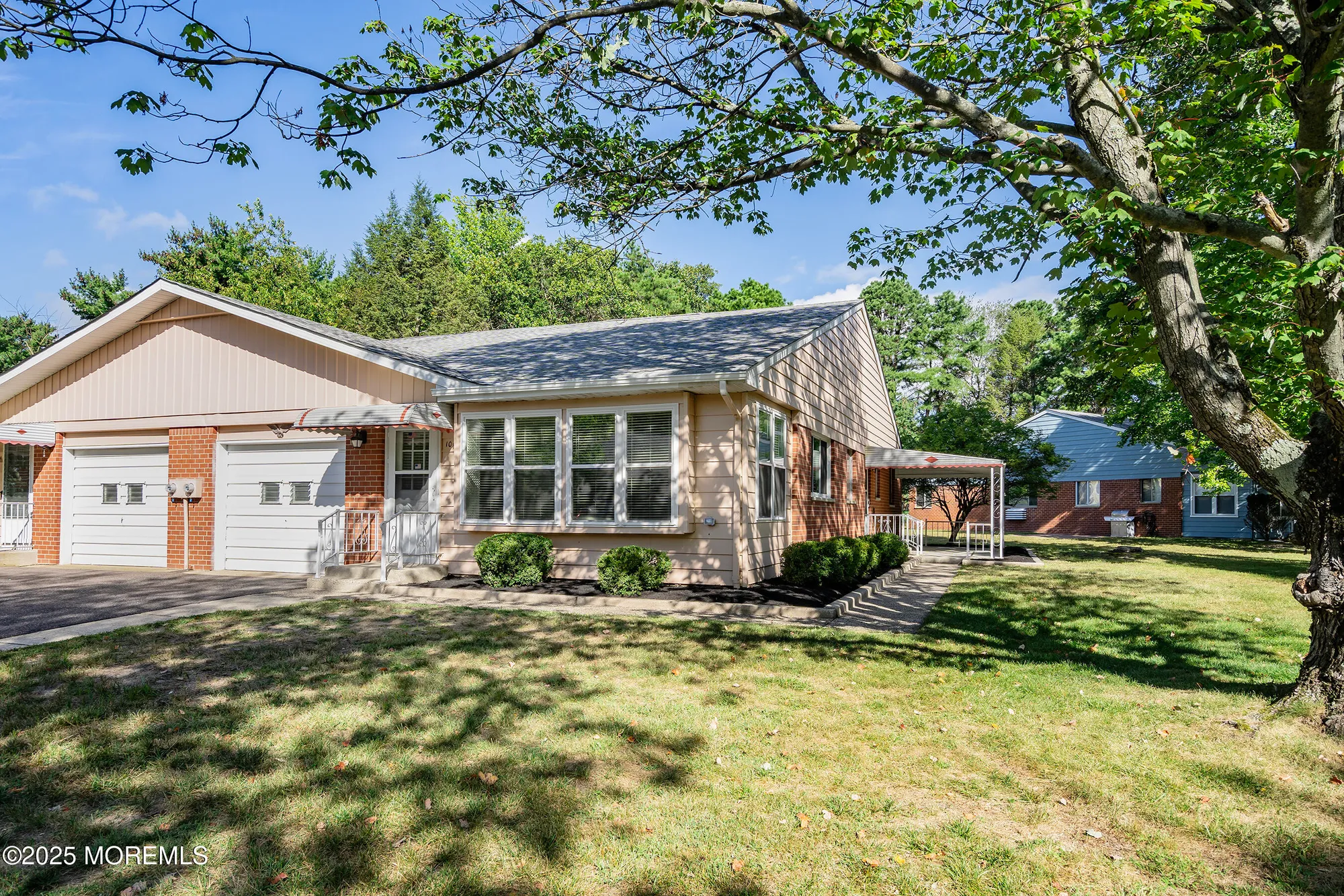 Property Slideshow image 2 of 25 | 10 jefferson ln b, Whiting, NJ, 08759