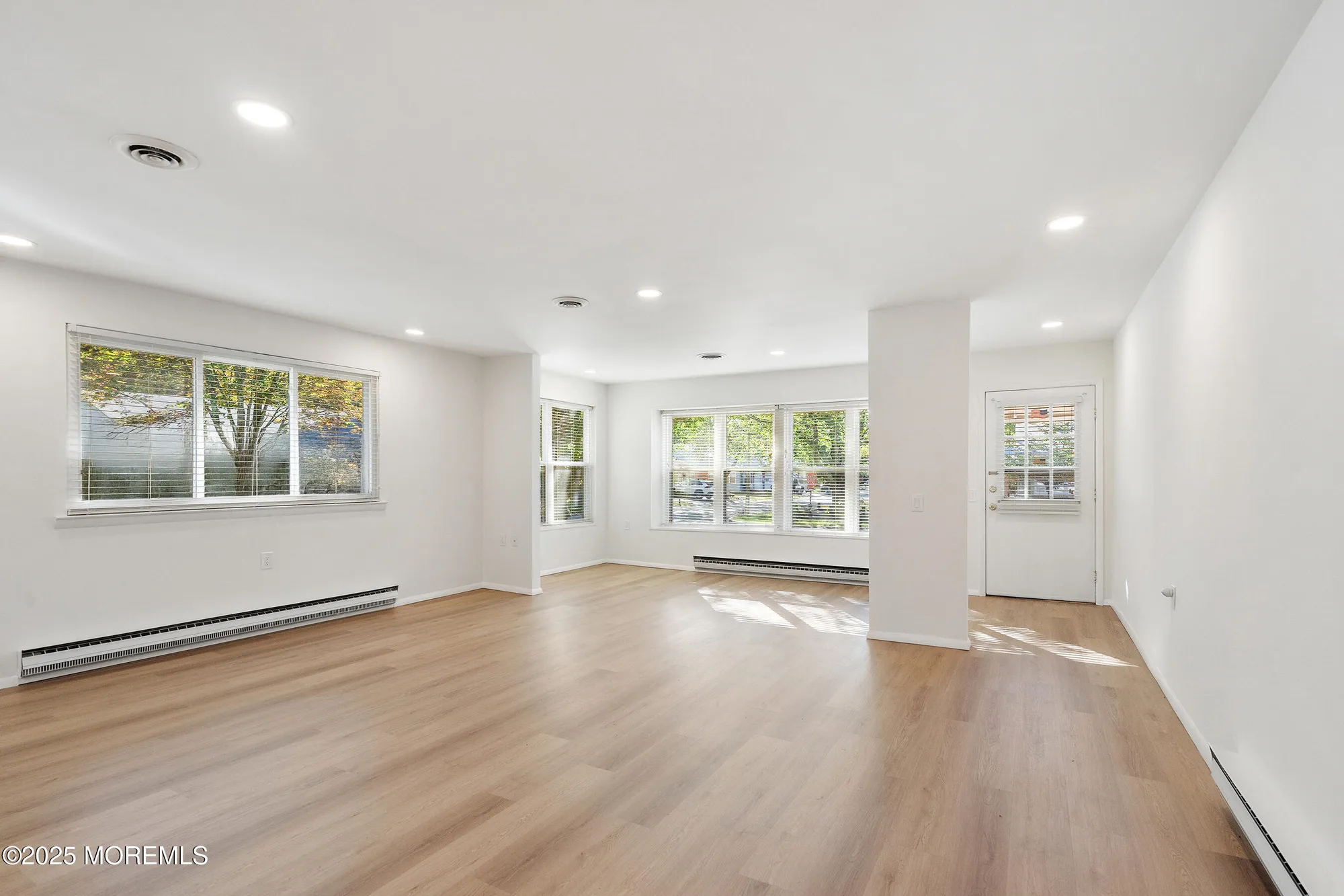 Property Slideshow image 5 of 25 | 10 jefferson ln b, Whiting, NJ, 08759