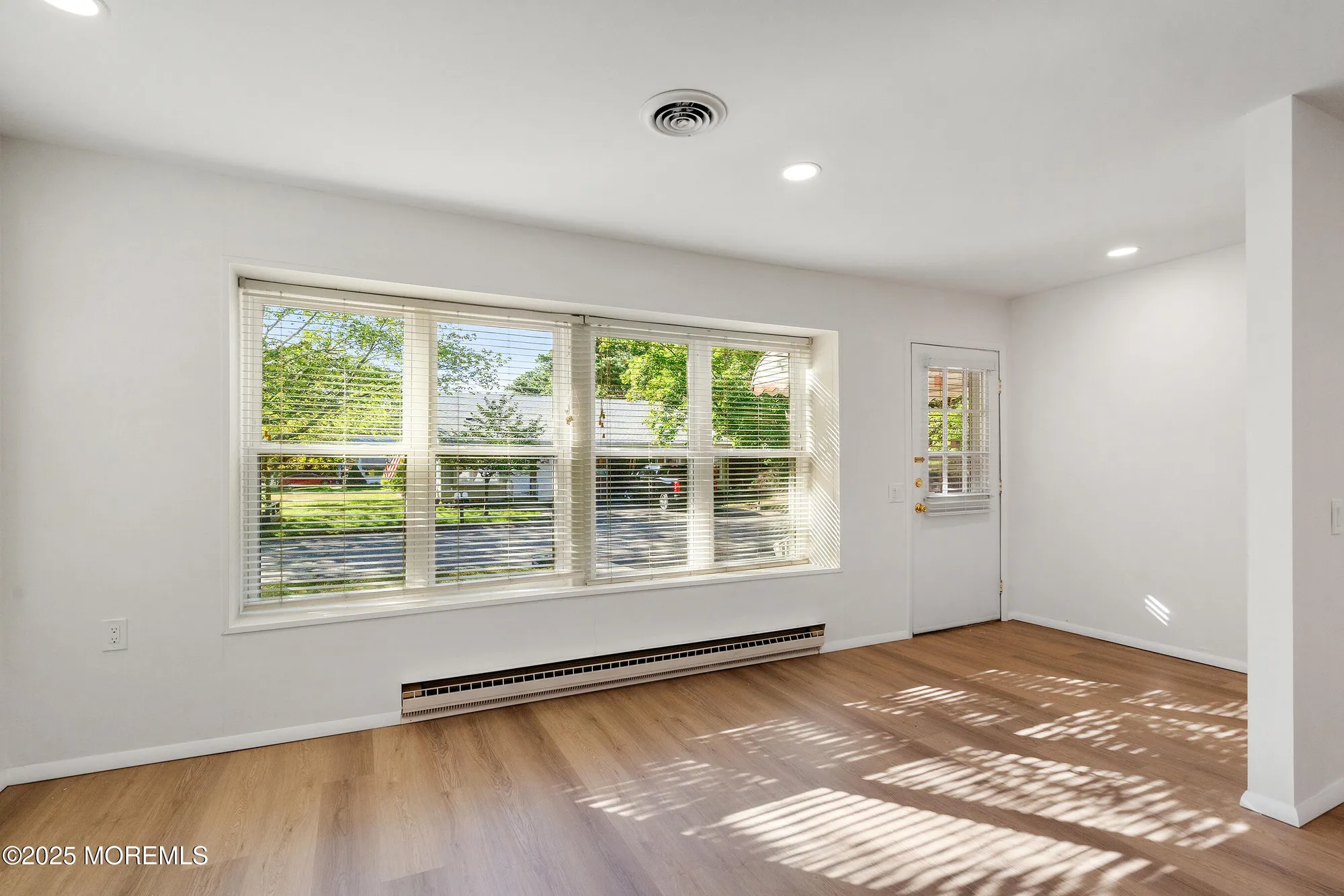 Property Slideshow image 4 of 25 | 10 jefferson ln b, Whiting, NJ, 08759