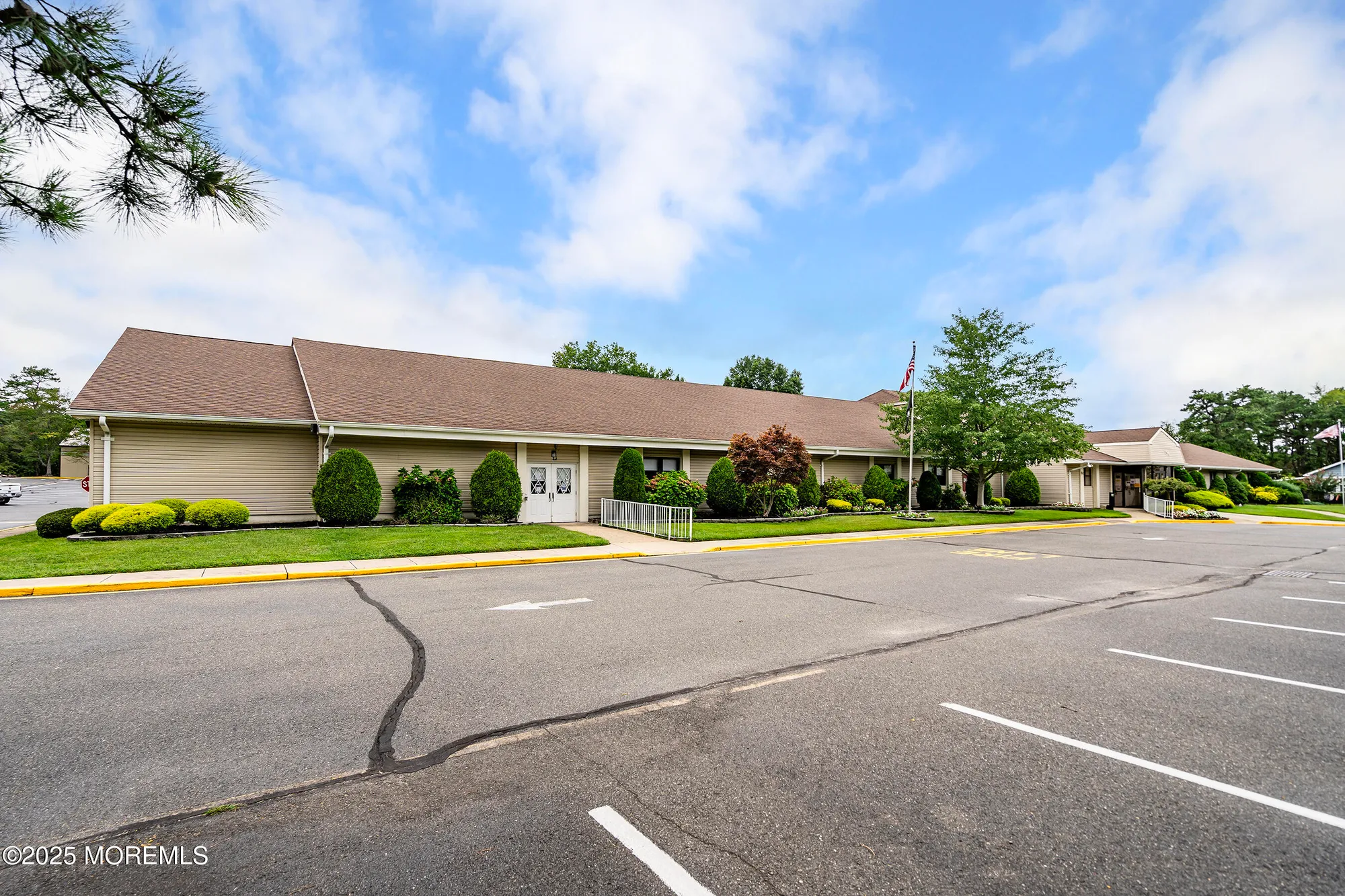 Property Slideshow image 23 of 25 | 10 jefferson ln b, Whiting, NJ, 08759