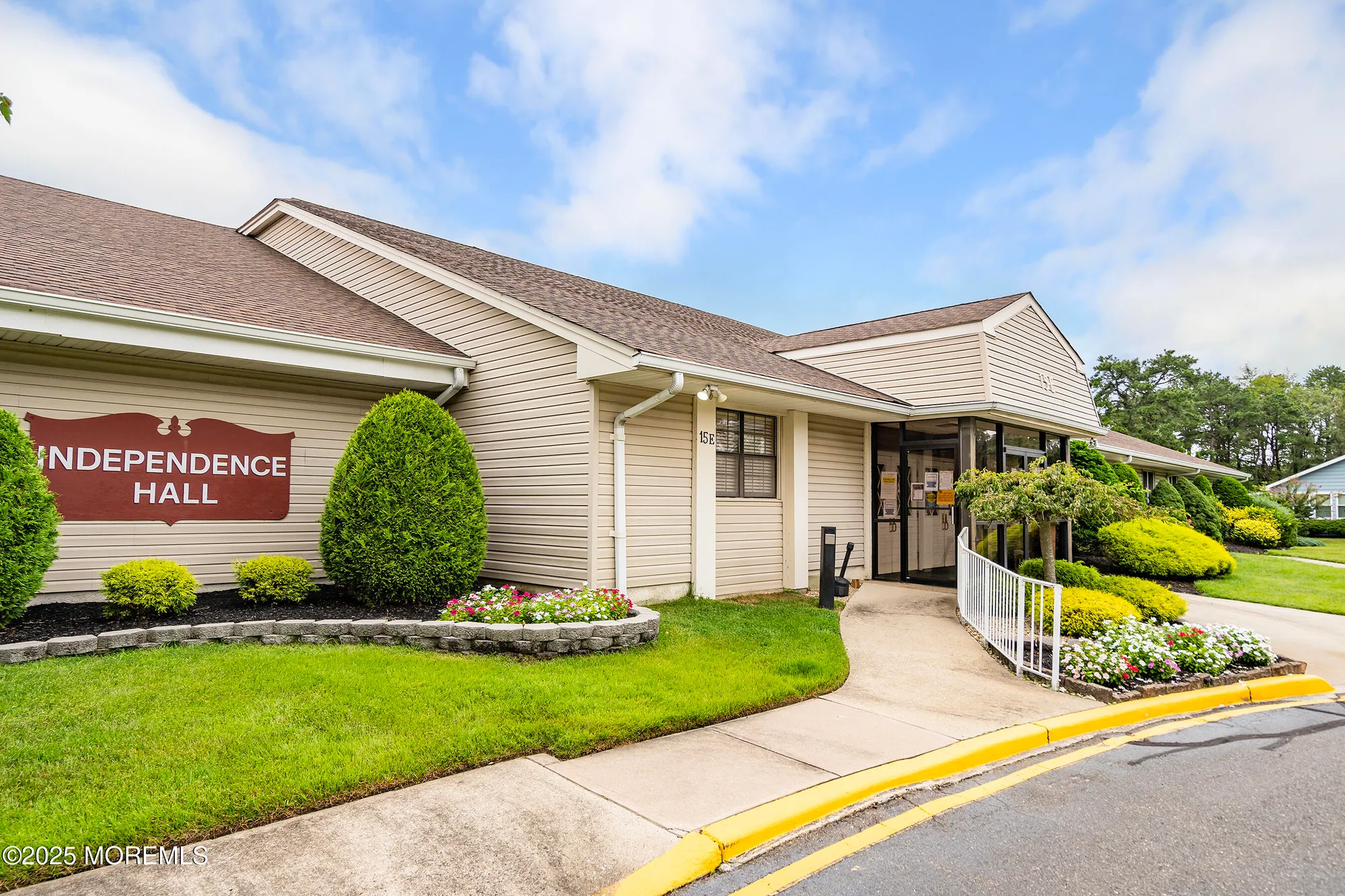 Property Slideshow image 22 of 25 | 10 jefferson ln b, Whiting, NJ, 08759