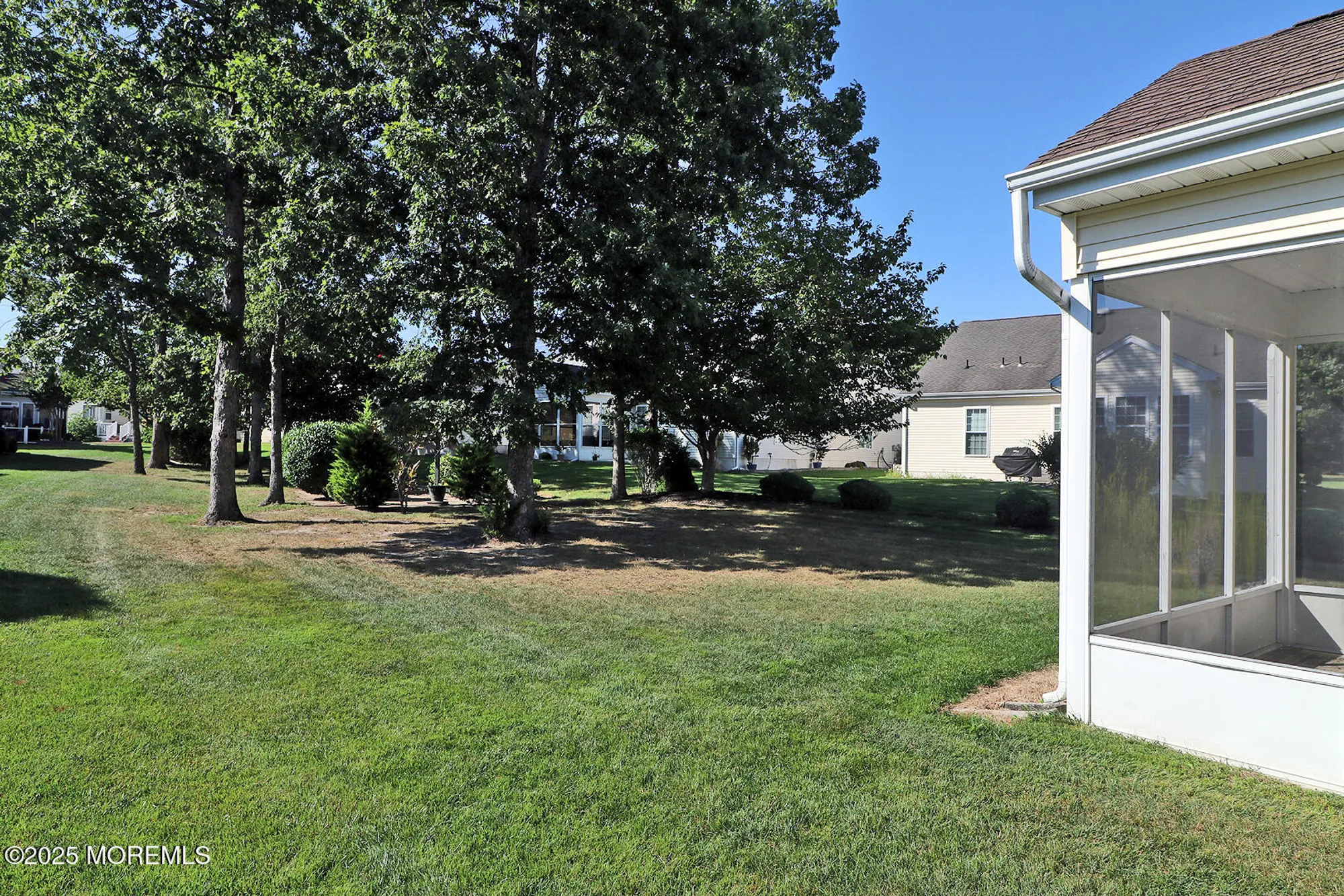 Property Slideshow image 14 of 42 | 14 westport dr, Barnegat, NJ, 08005