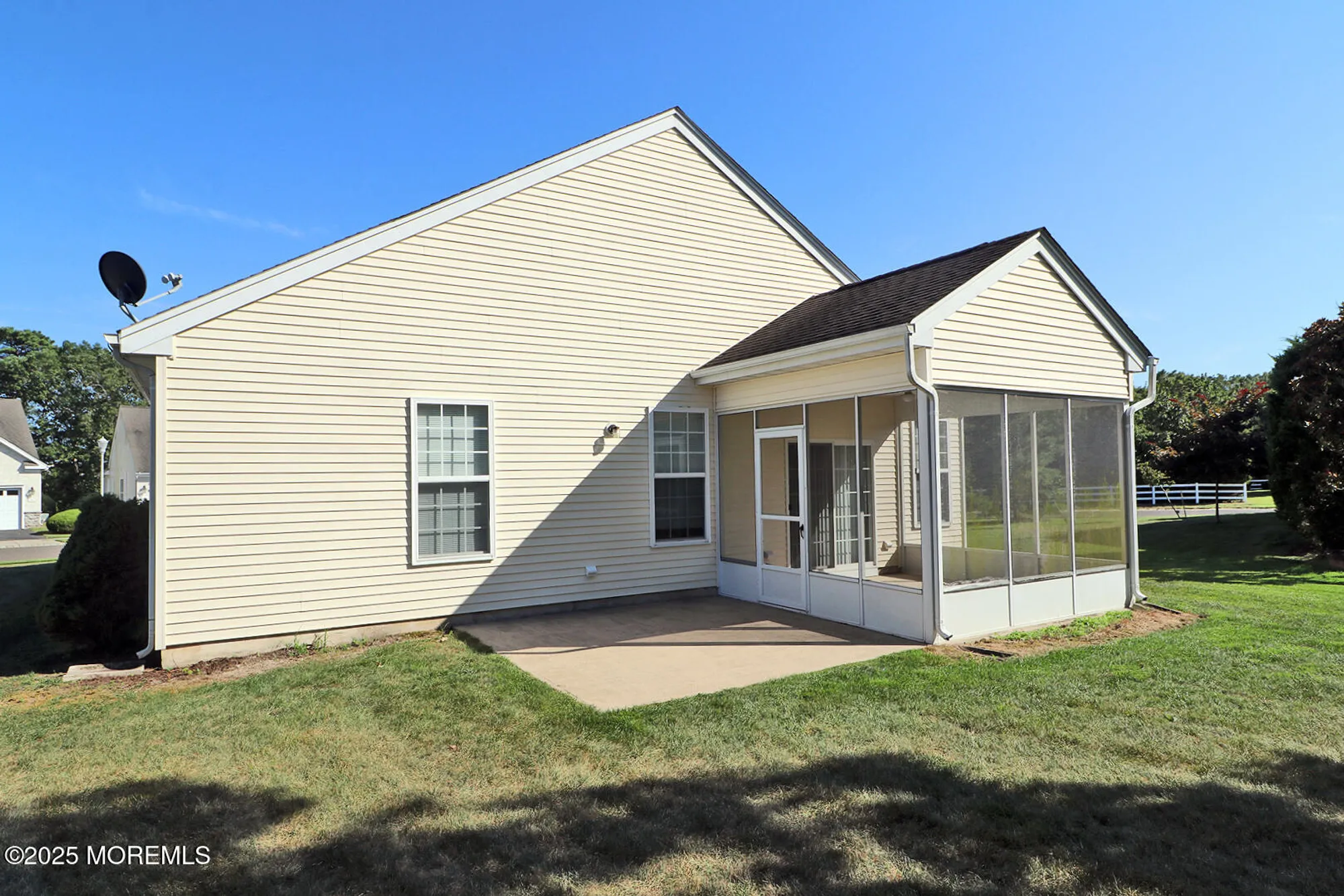 Property Slideshow image 10 of 42 | 14 westport dr, Barnegat, NJ, 08005