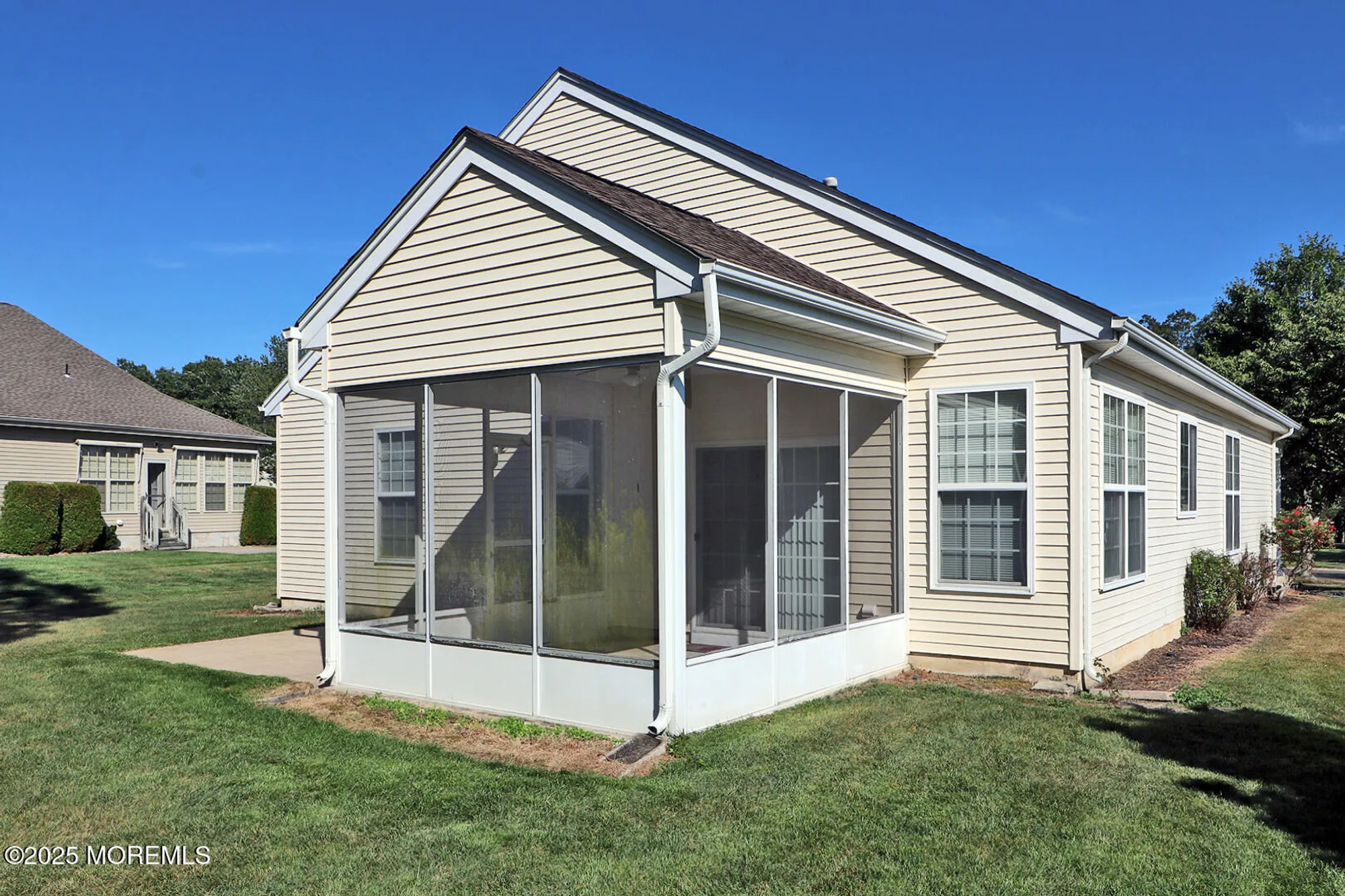 Property Slideshow image 12 of 42 | 14 westport dr, Barnegat, NJ, 08005