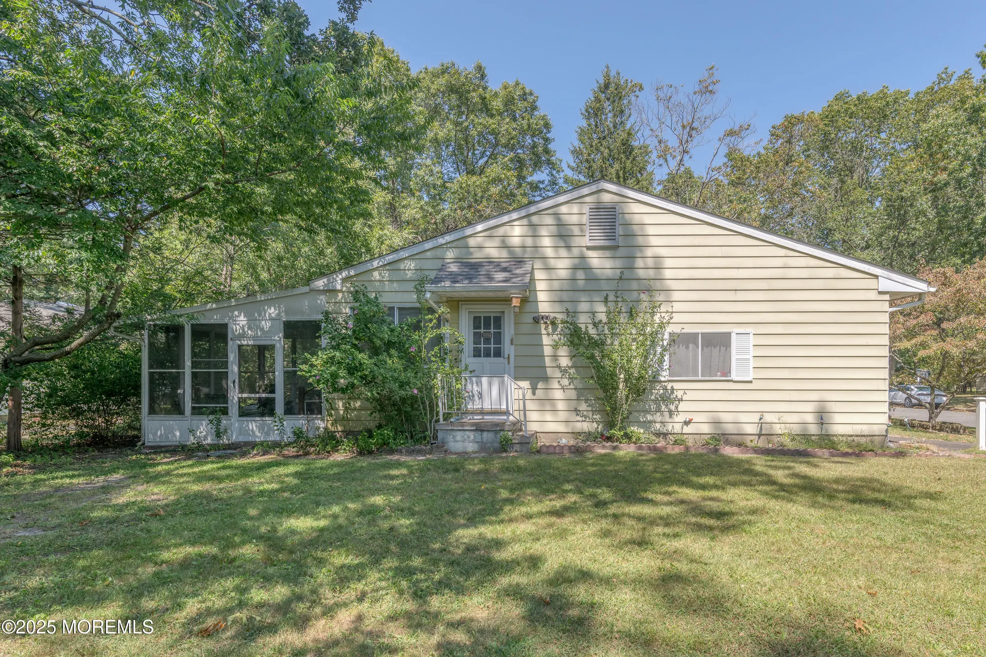 Property Slideshow image 19 of 28 | 4 california dr b, Whiting, NJ, 08759