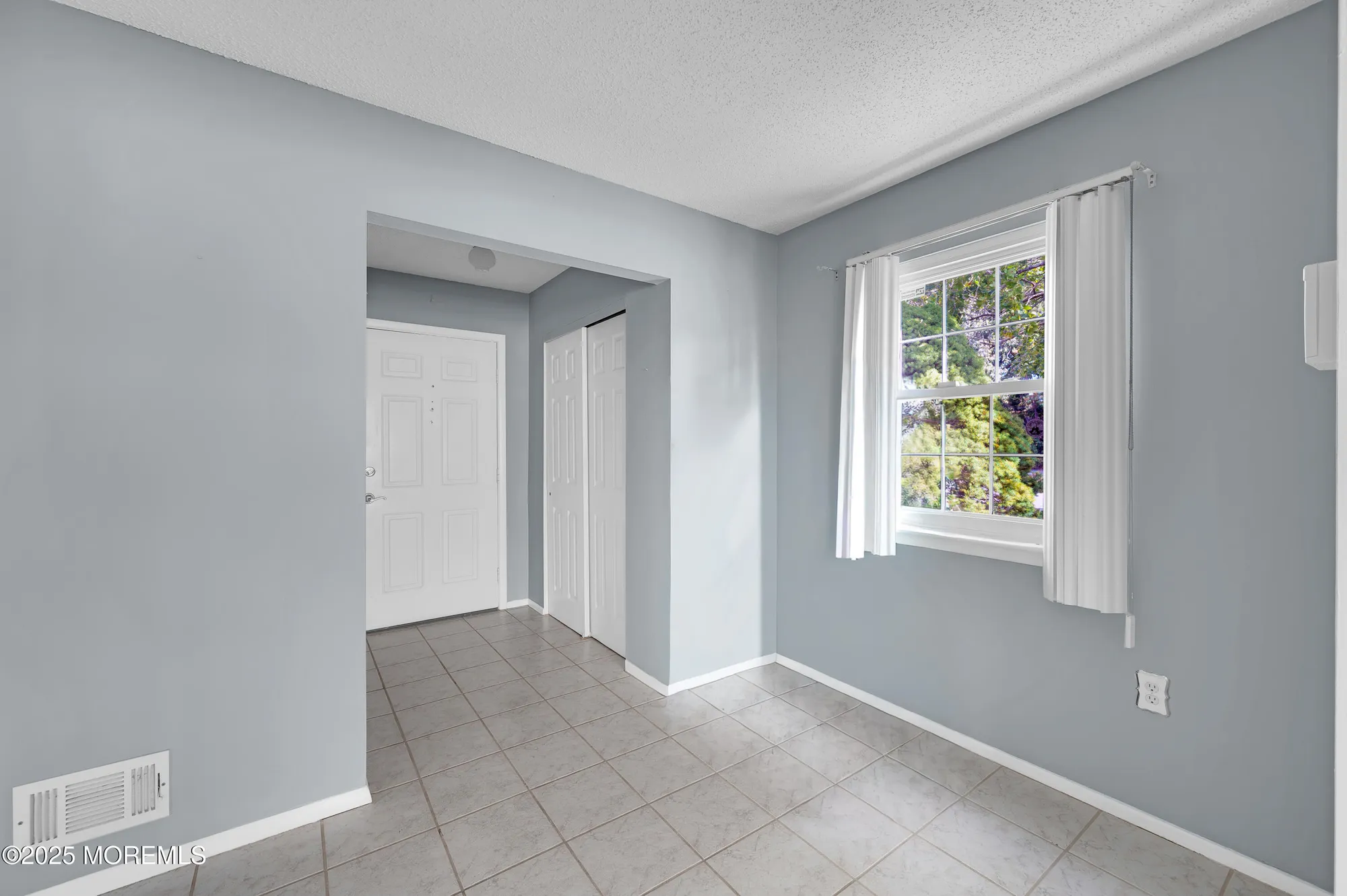 Property Slideshow image 4 of 26 | 1 reef pl, Brick, NJ, 08723