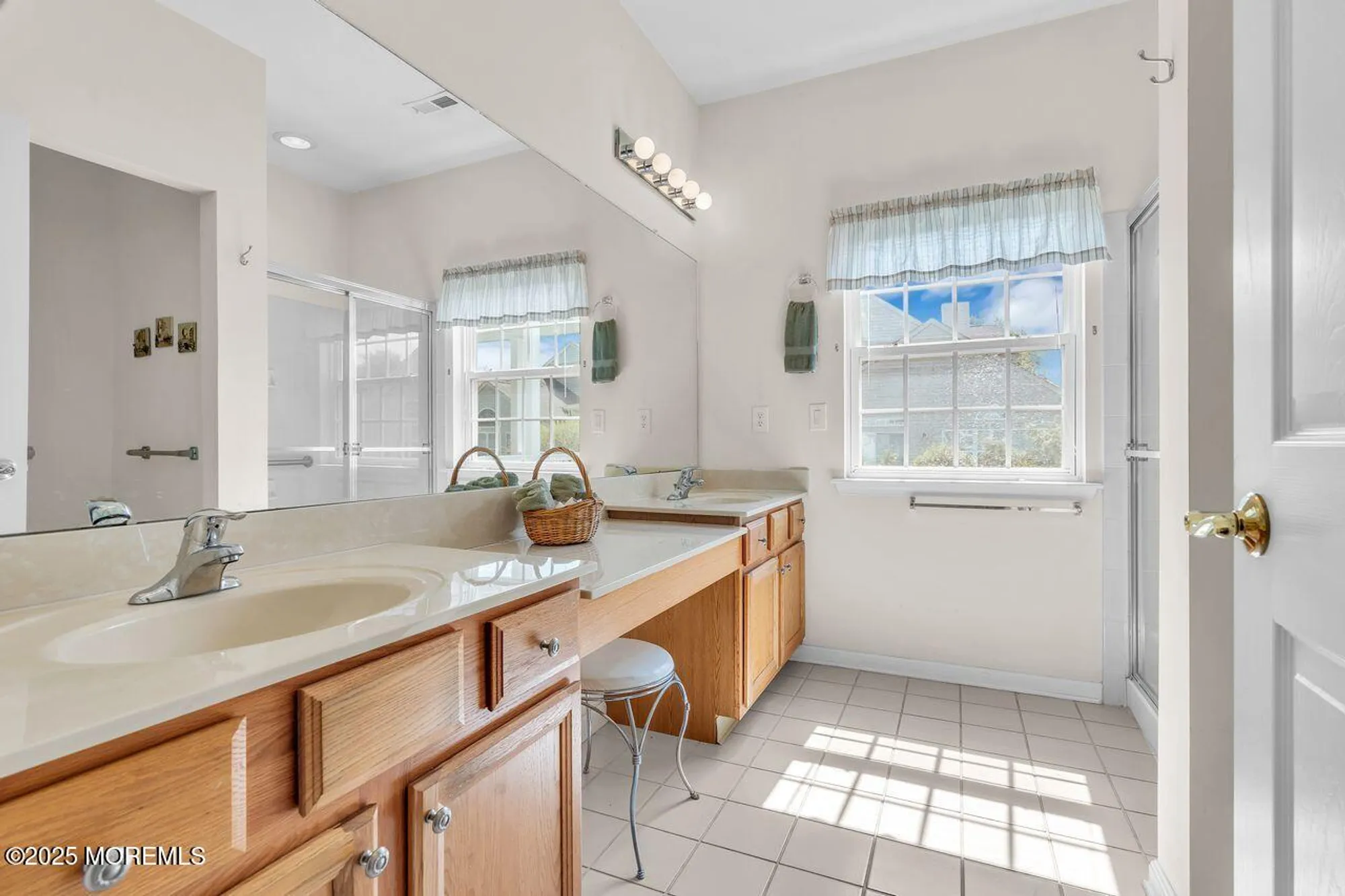 Property Slideshow image 28 of 41 | 12 medici dr, Somerset, NJ, 08873
