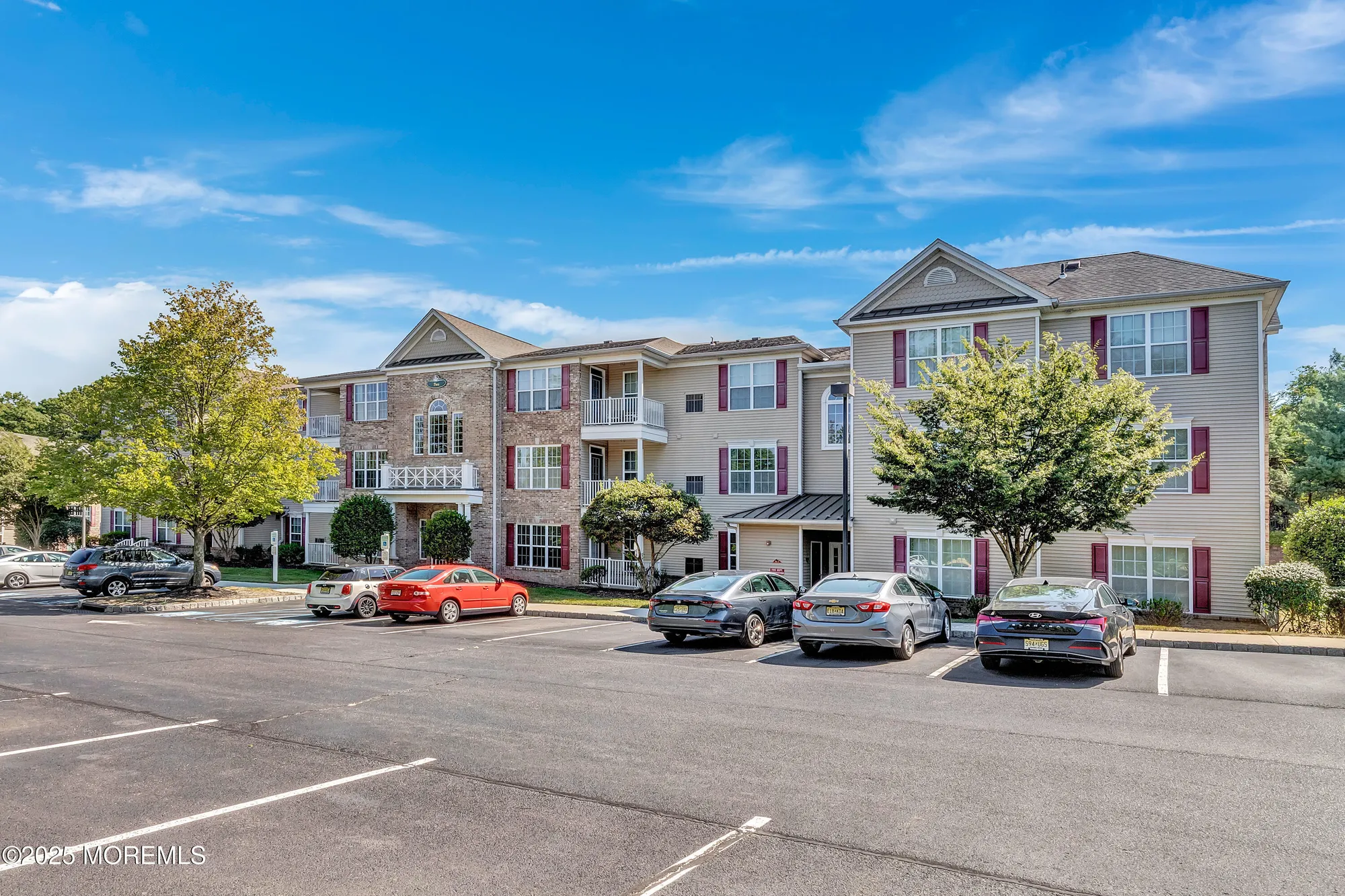 Property Slideshow image 21 of 31 | 232 sophee ln, Lakewood, NJ, 08701