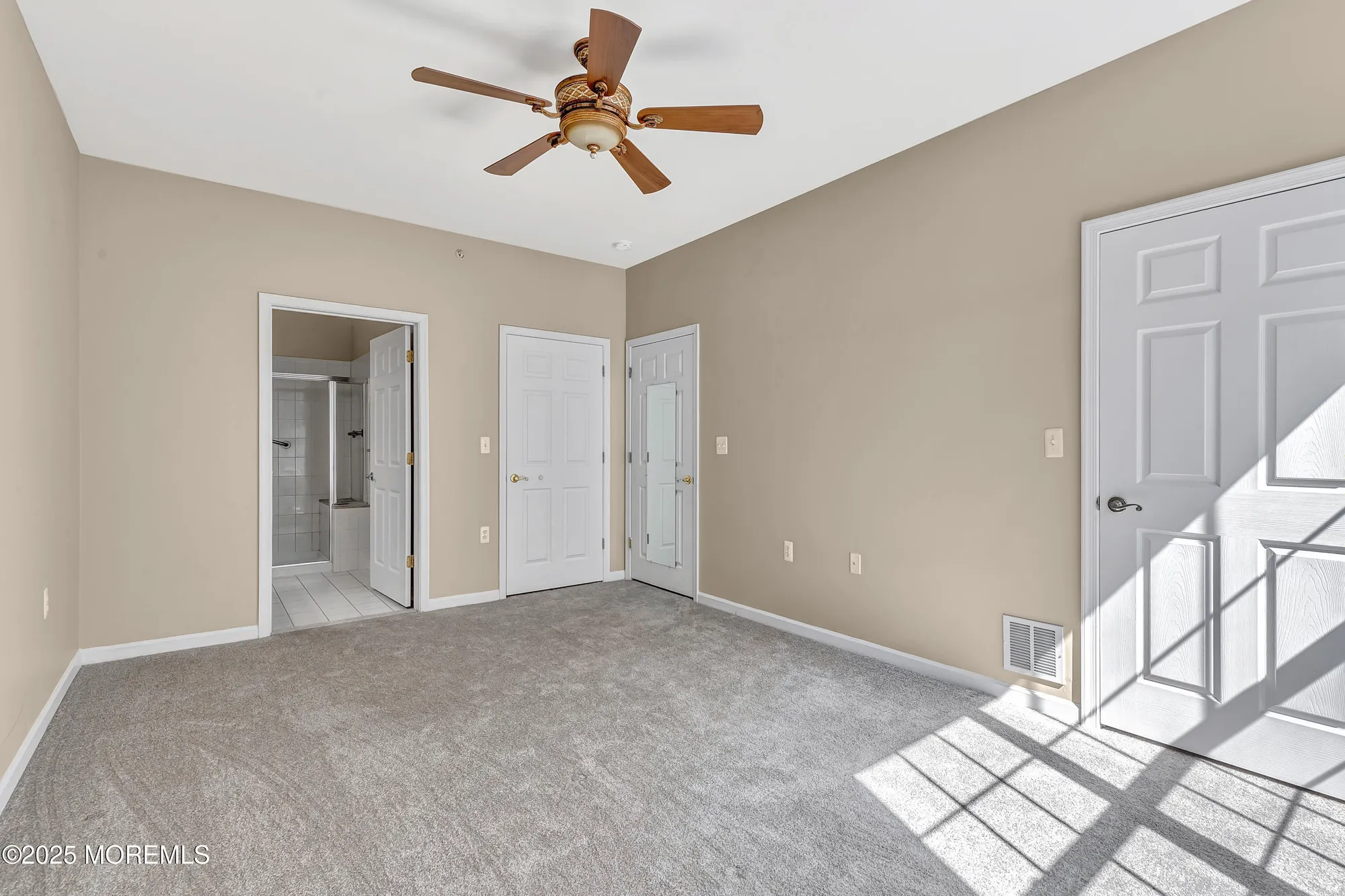 Property Slideshow image 12 of 31 | 232 sophee ln, Lakewood, NJ, 08701