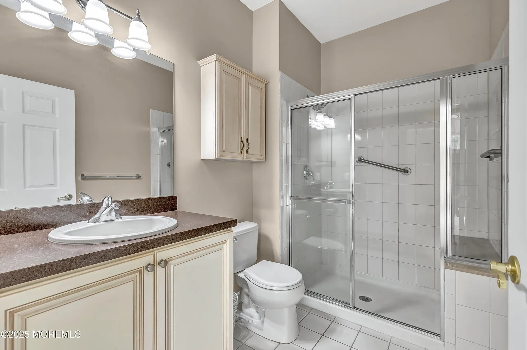 Property Slideshow image 13 of 31 | 232 sophee ln, Lakewood, NJ, 08701