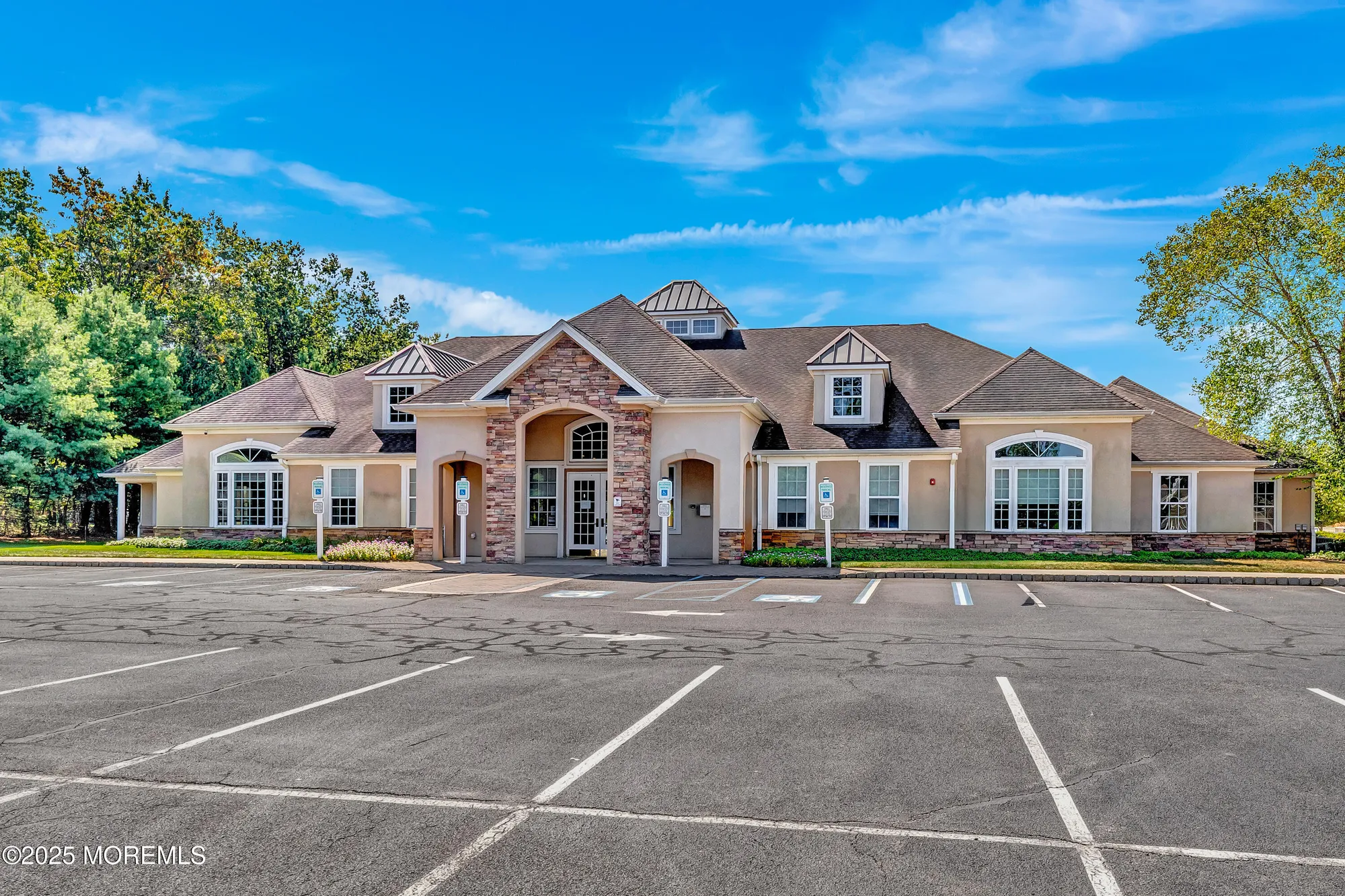 Property Slideshow image 22 of 31 | 232 sophee ln, Lakewood, NJ, 08701