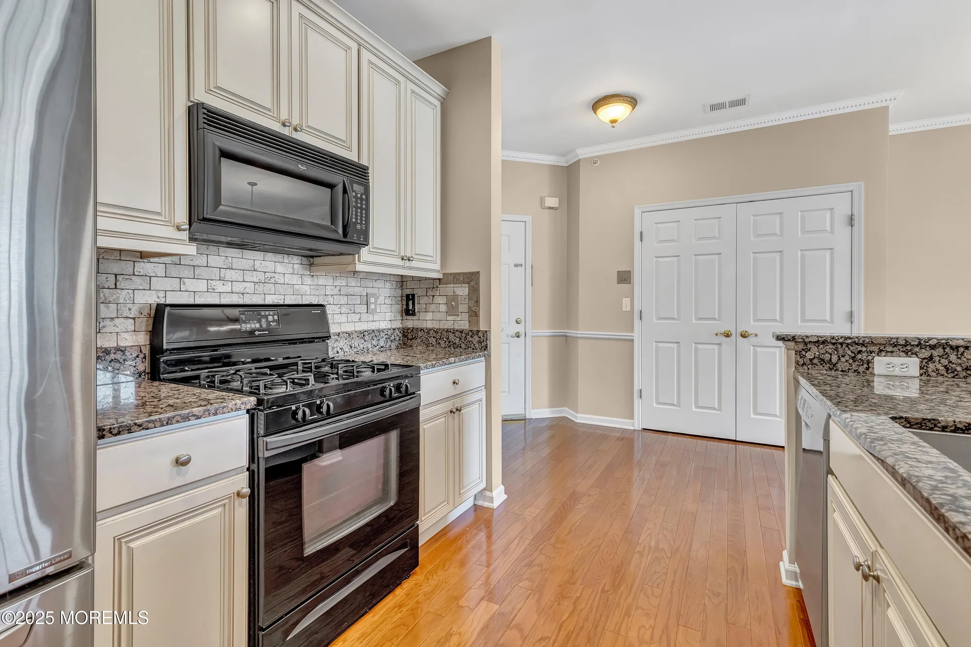 Property Slideshow image 9 of 31 | 232 sophee ln, Lakewood, NJ, 08701