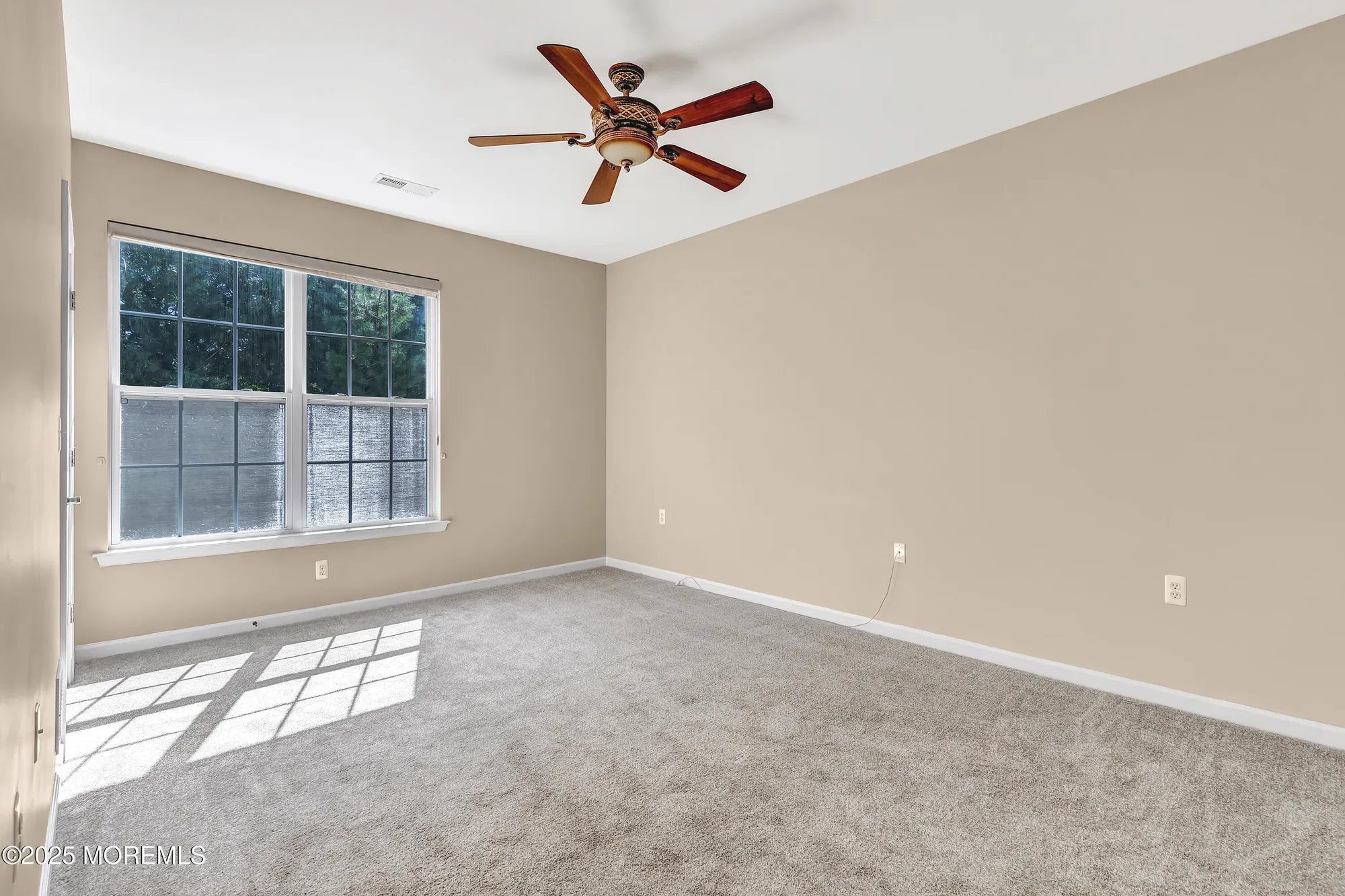 Property Slideshow image 11 of 31 | 232 sophee ln, Lakewood, NJ, 08701