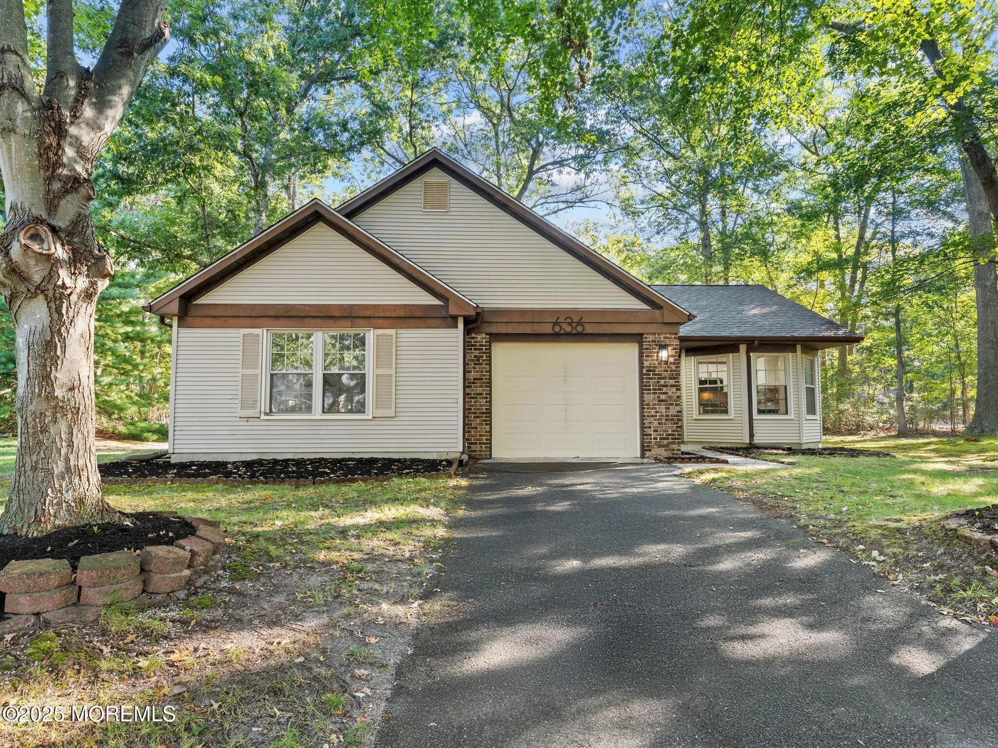 Property Slideshow image 22 of 30 | 636 petunia ln, Whiting, NJ, 08759