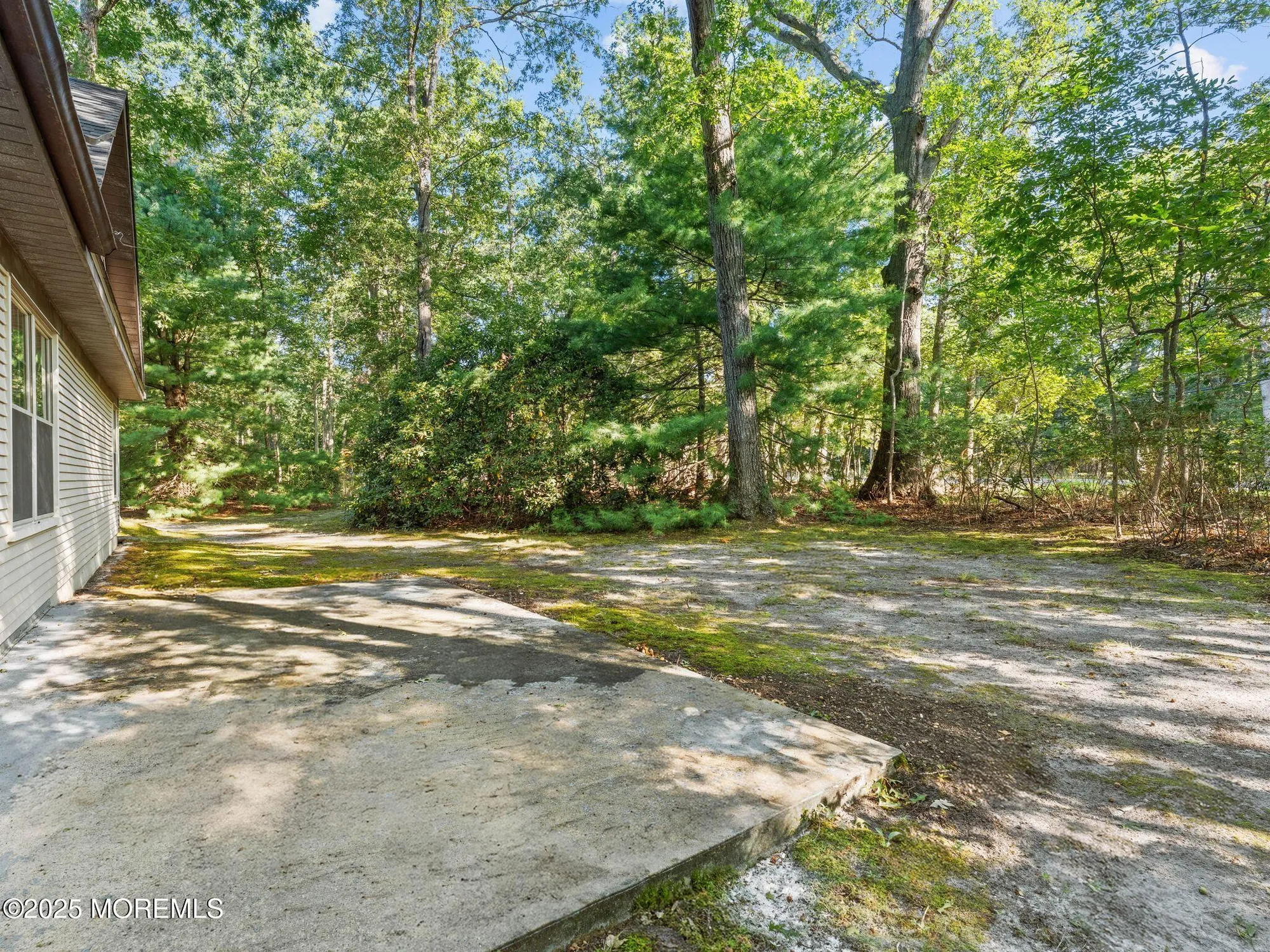 Property Slideshow image 28 of 30 | 636 petunia ln, Whiting, NJ, 08759