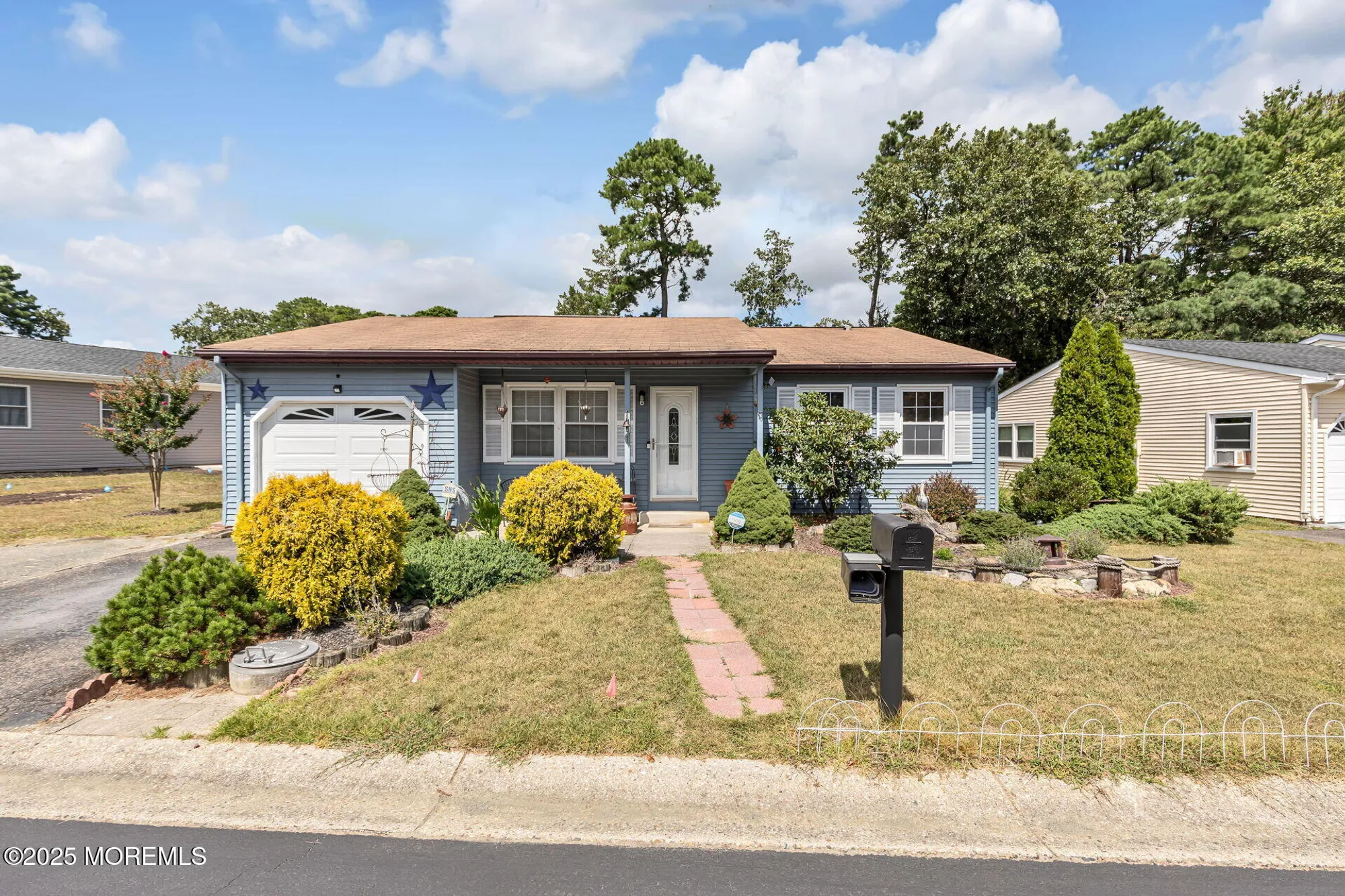 Property Slideshow image 28 of 34 | 1 chelsea dr, Whiting, NJ, 08759