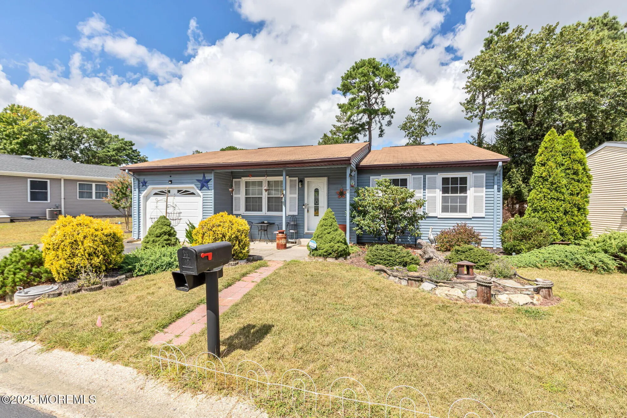 Property Slideshow image 30 of 34 | 1 chelsea dr, Whiting, NJ, 08759