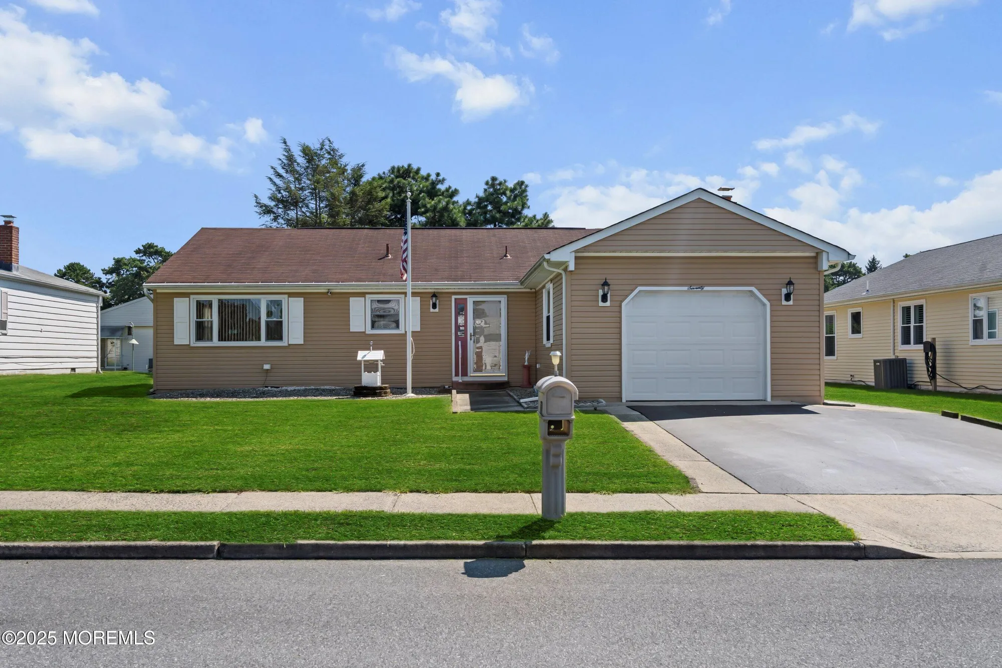 Property Slideshow image 2 of 38 | 70 innsbruck dr, Toms River, NJ, 08757