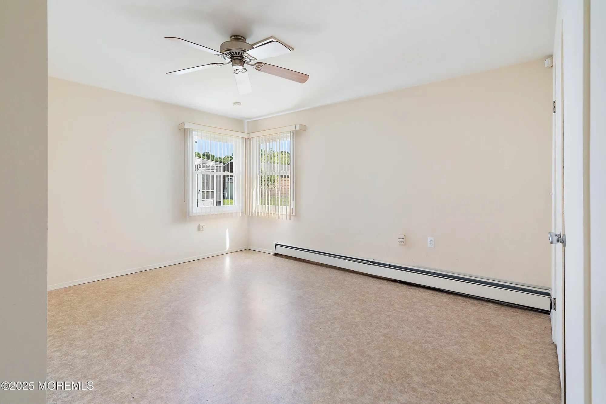 Property Slideshow image 20 of 38 | 70 innsbruck dr, Toms River, NJ, 08757