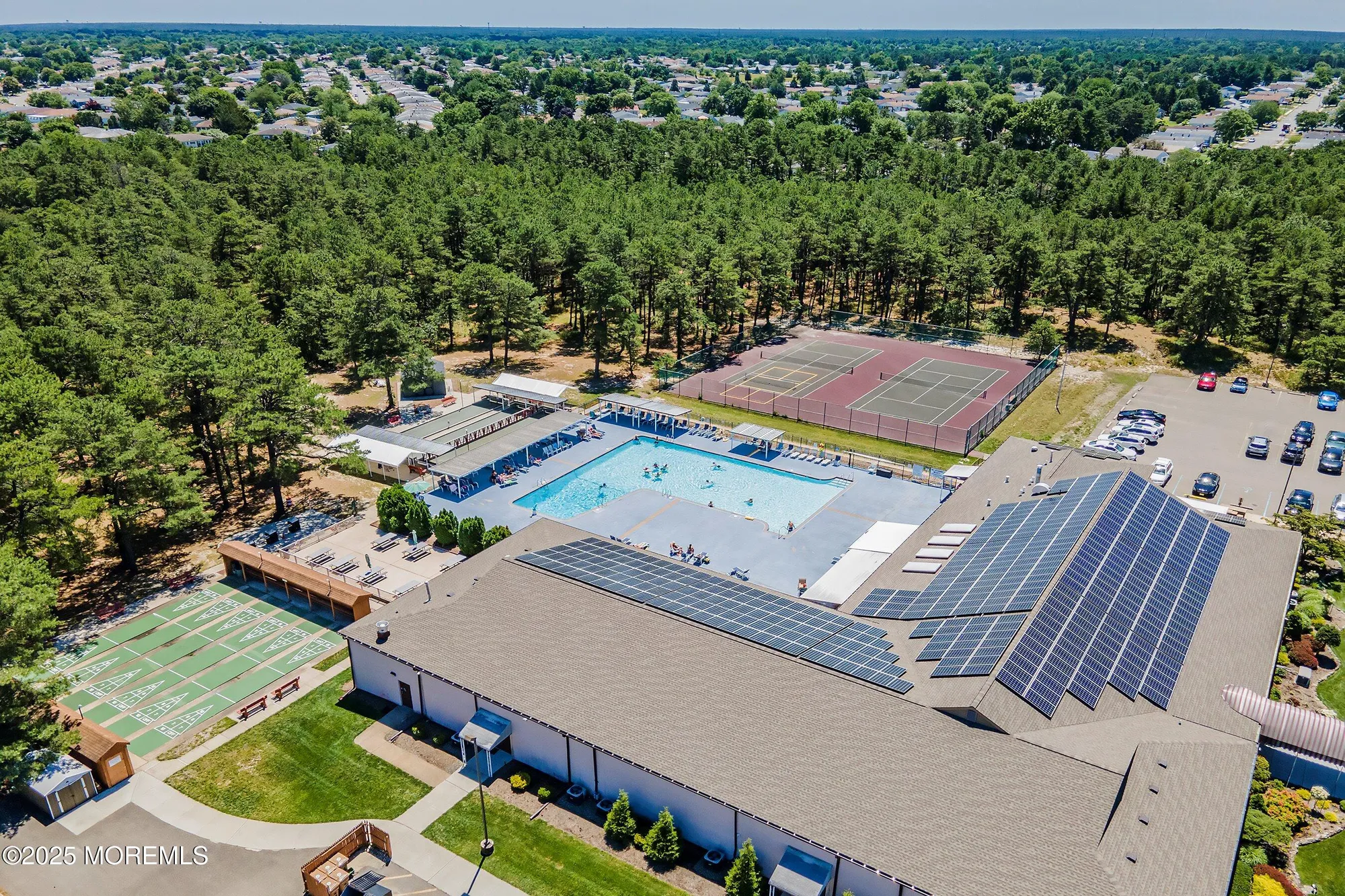 Property Slideshow image 29 of 38 | 70 innsbruck dr, Toms River, NJ, 08757