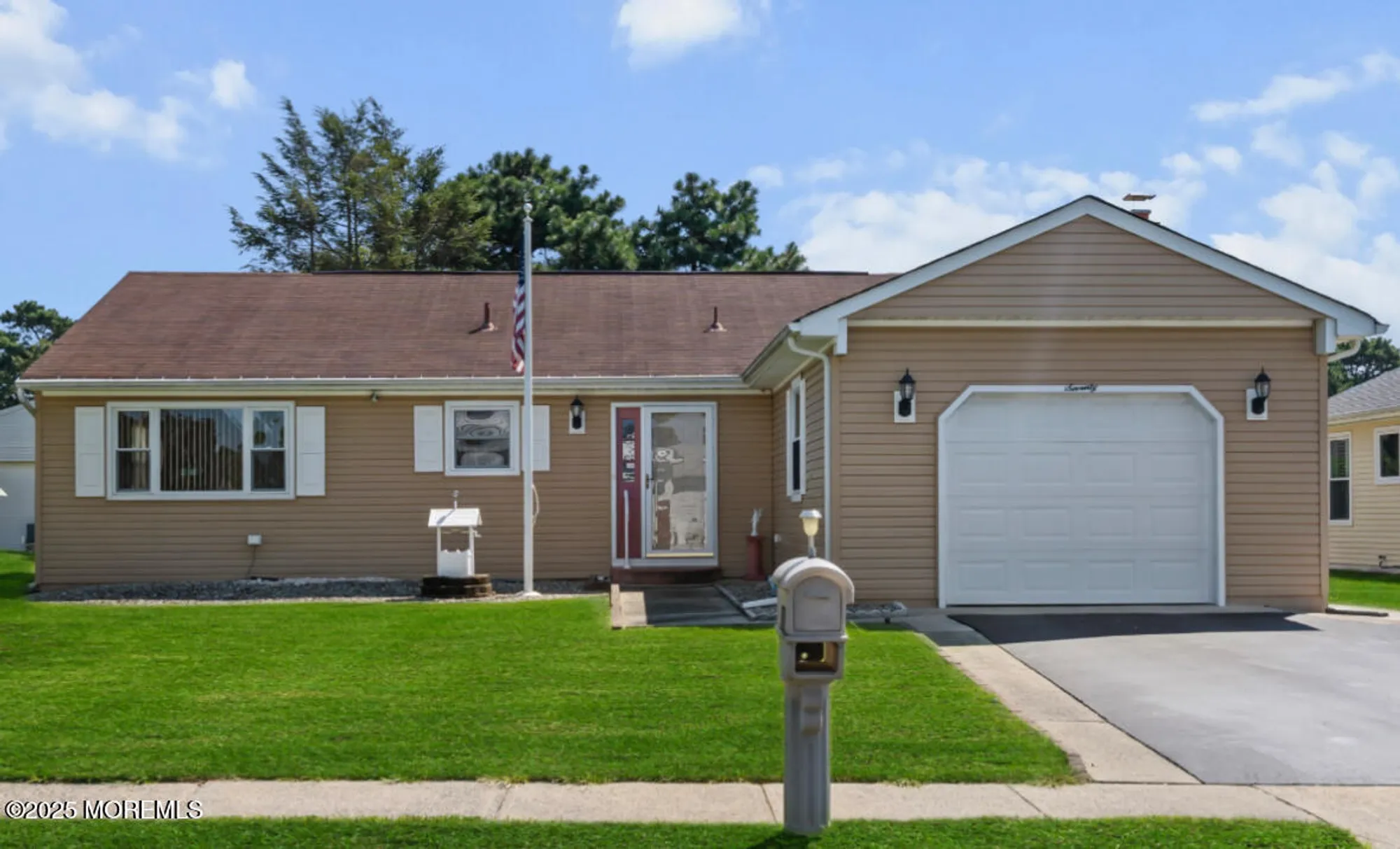 Property Slideshow image 1 of 38 | 70 innsbruck dr, Toms River, NJ, 08757