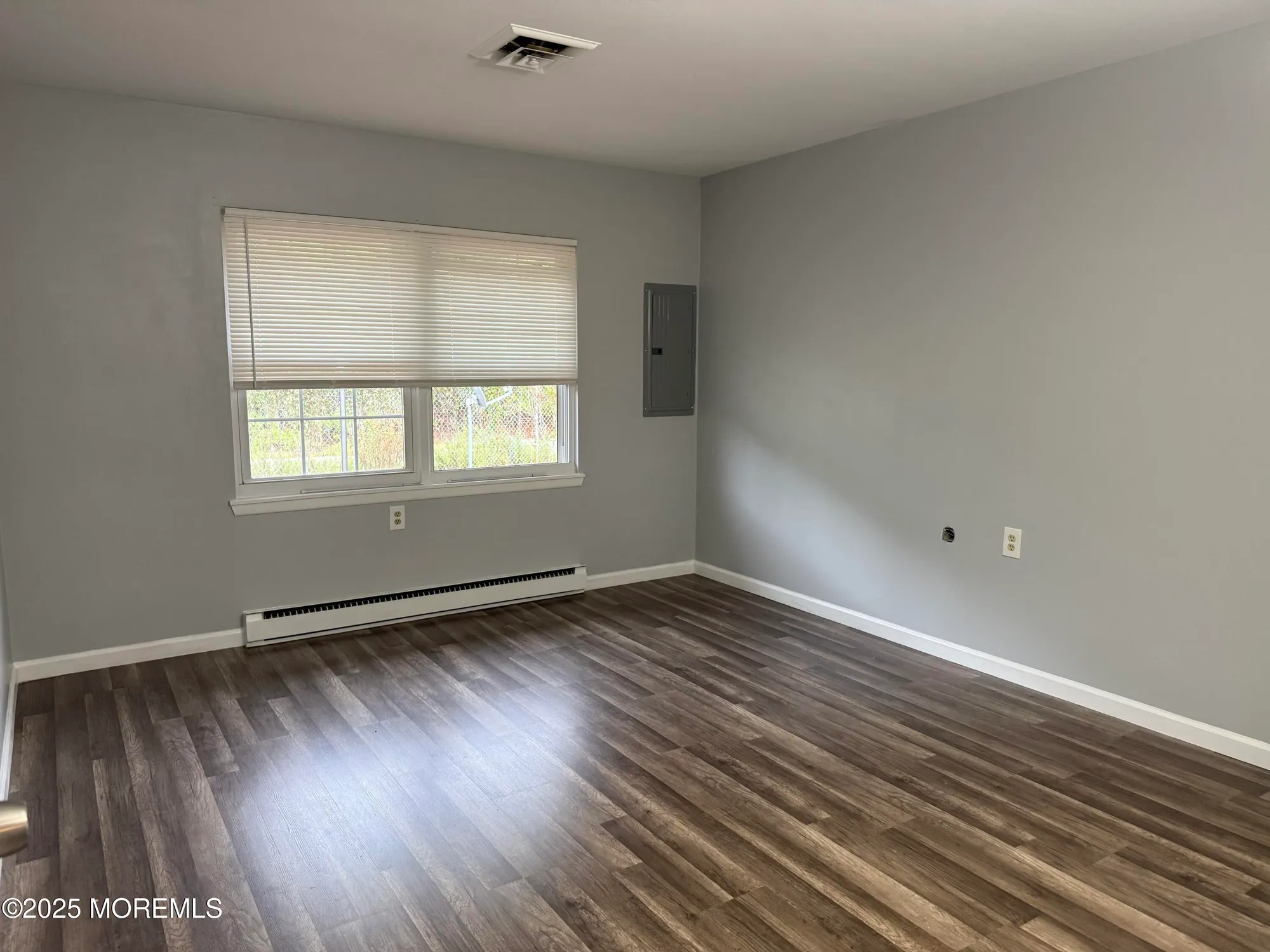 Property Slideshow image 8 of 19 | 1178a clydebank ct, Lakewood, NJ, 08701