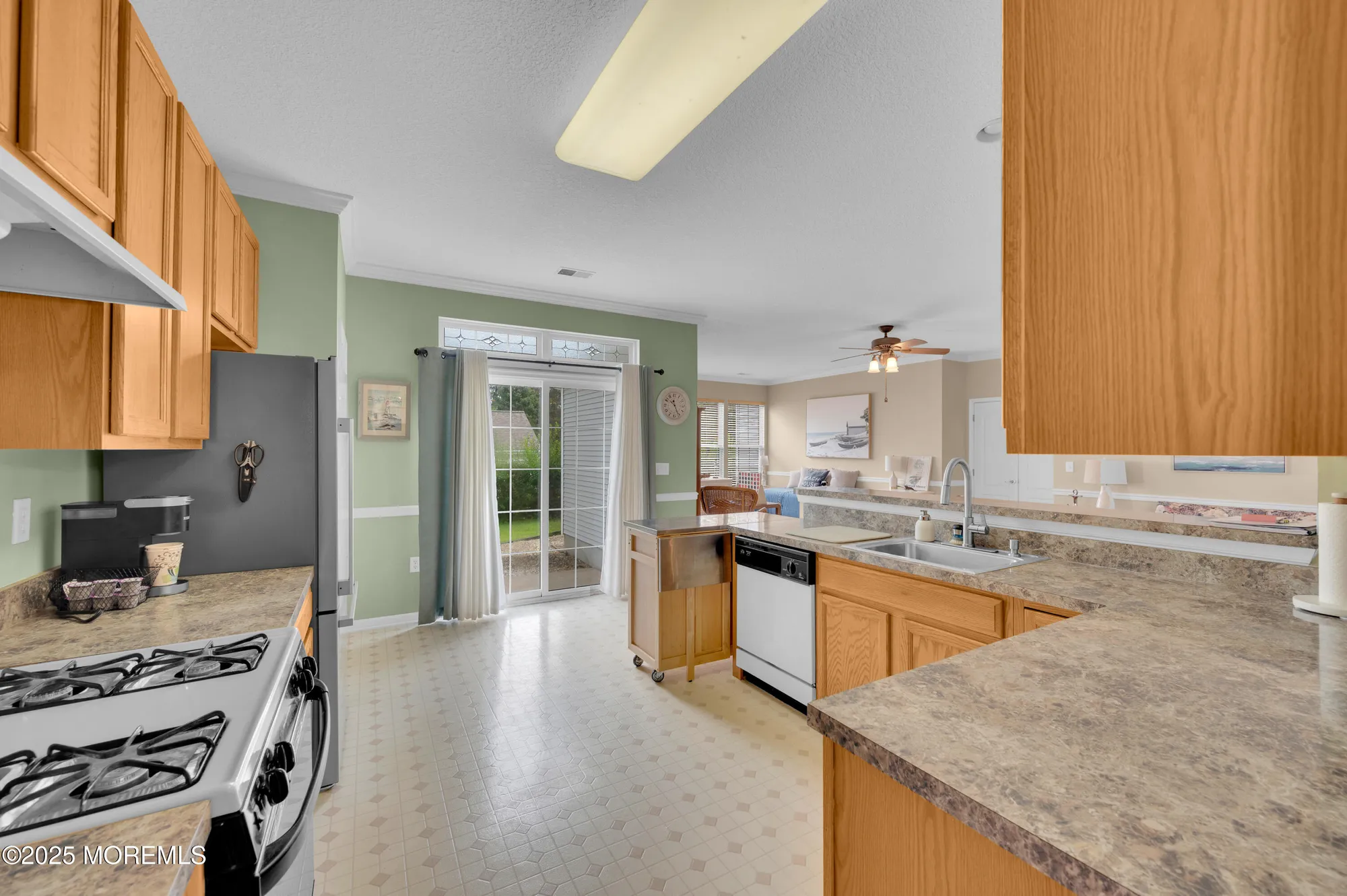 Property Slideshow image 27 of 33 | 22 morningside ct, Lakewood, NJ, 08701