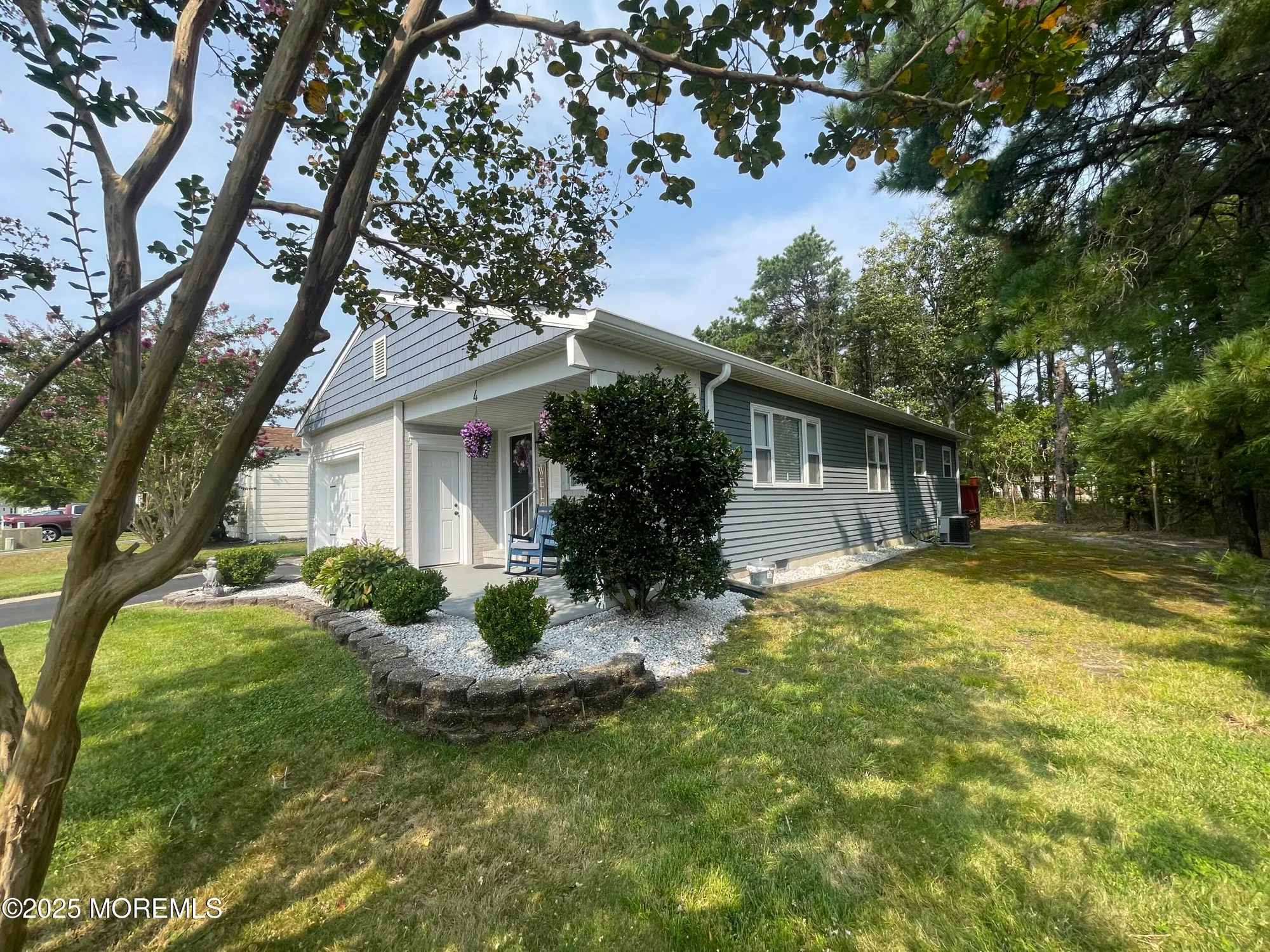 Property Slideshow image 4 of 28 | 4 portsmouth dr, Toms River, NJ, 08757