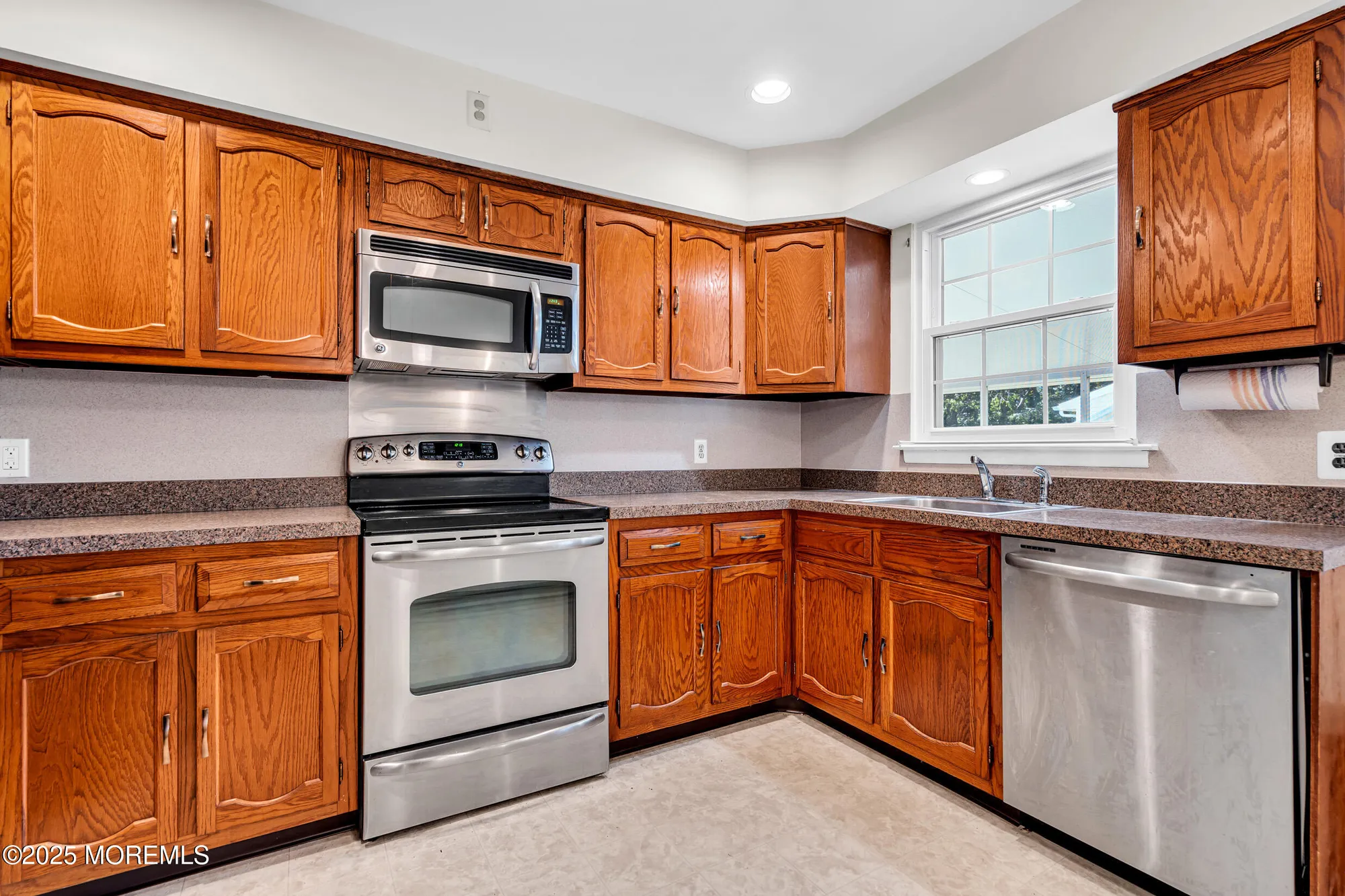 Property Slideshow image 18 of 34 | 48b auburn st # 54b, Whiting, NJ, 08759