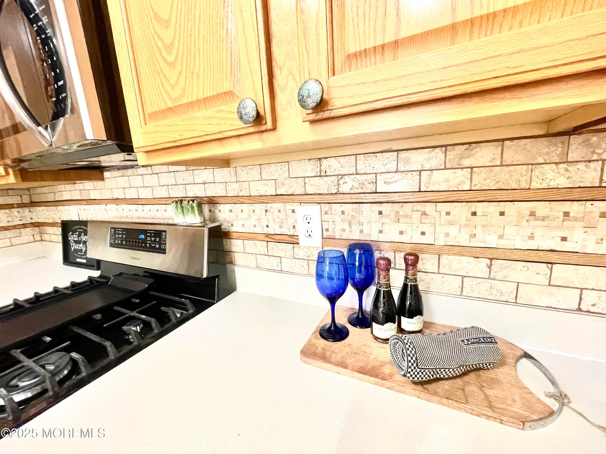 Property Slideshow image 7 of 50 | 87 huntington dr, Jackson, NJ, 08527